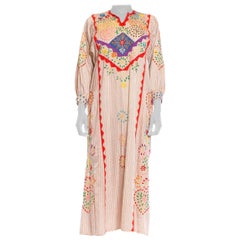 1980S Off White & Peach Cotton / Rayon Seersucker Colorfully Embroidered Kaftan