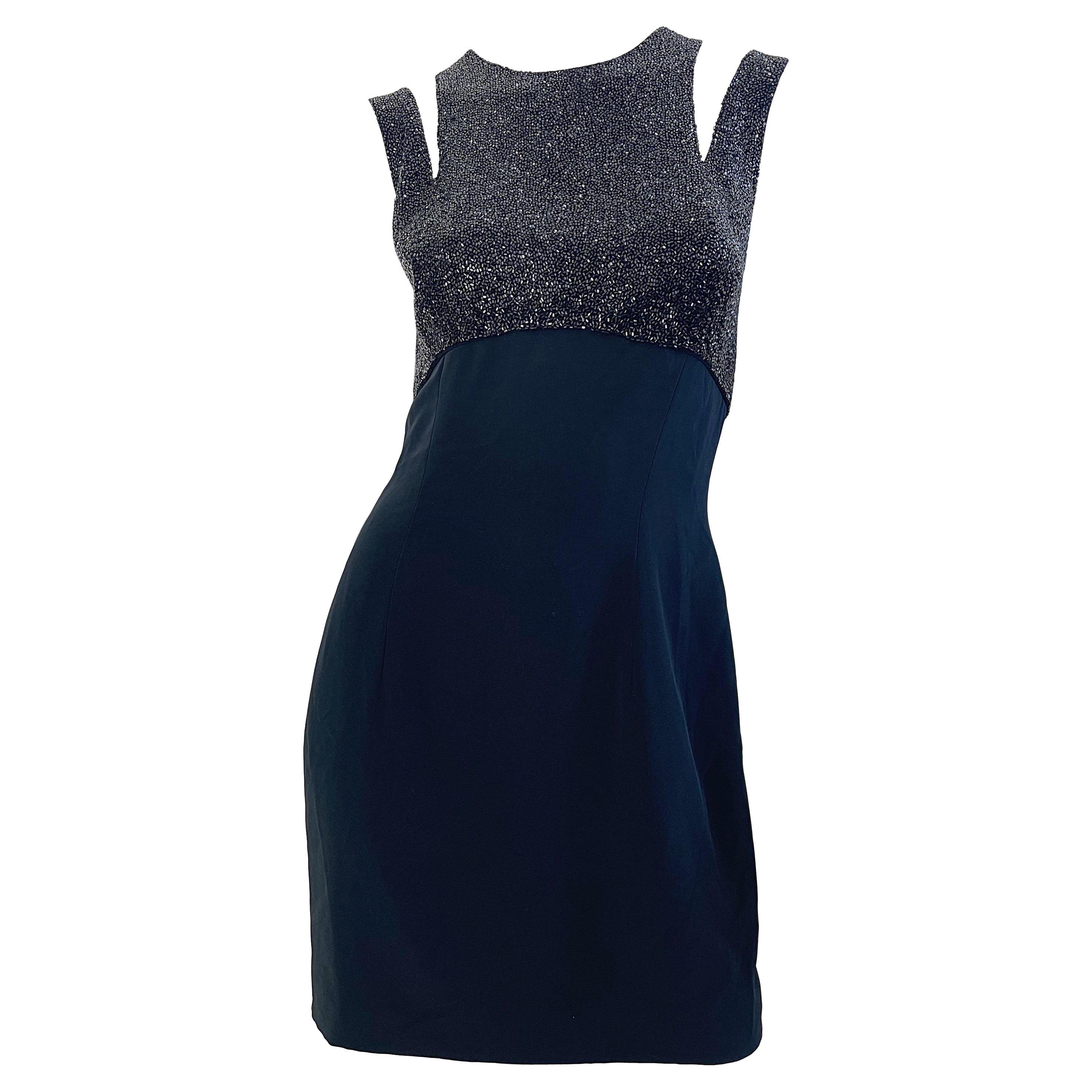 Oleg Cassini anni '80 taglia 6 Mini abito in rayon nero con perline anni '80 tagliato in vendita