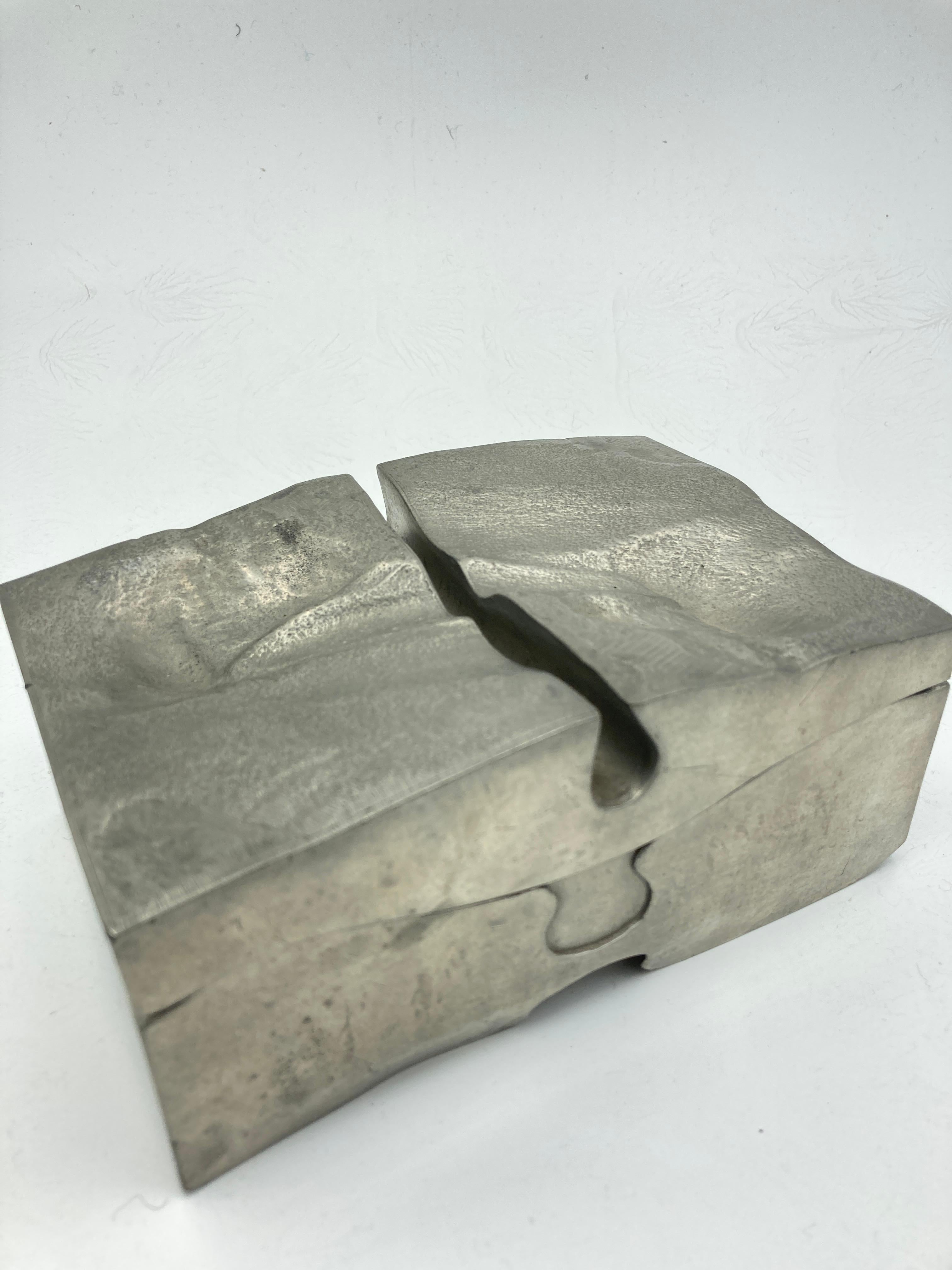 One of a kind pewter boxe 
Signed James Seavey
Halibut point pewter

