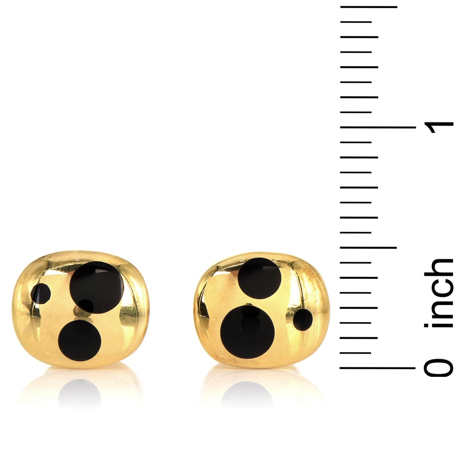 1980S Onyx 18K Yellow Gold Black Dot Tuxedo Cufflinks In Excellent Condition For Sale In Miami, FL