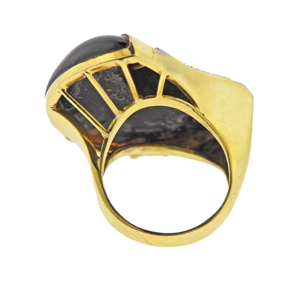 Round Cut 1980s Onyx Diamond Gold Ring