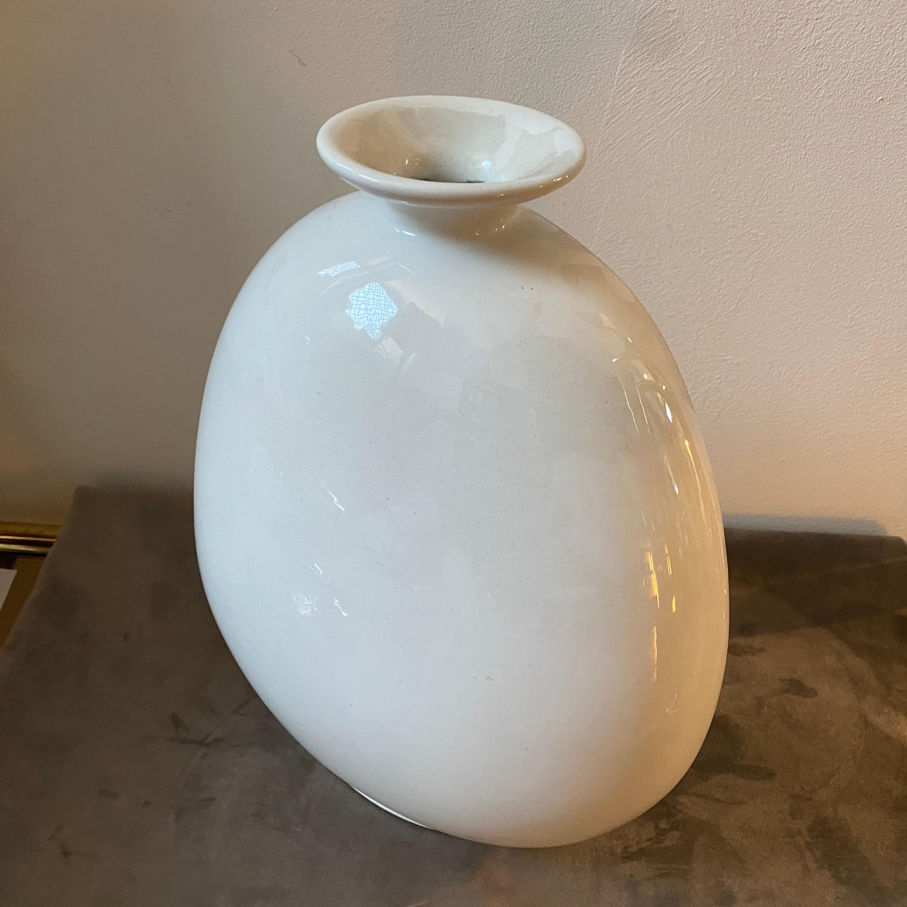 Hand-Crafted 1980s Organic Modern White Ceramic Italian Oval Vase by Ceramica Plinio For Sale