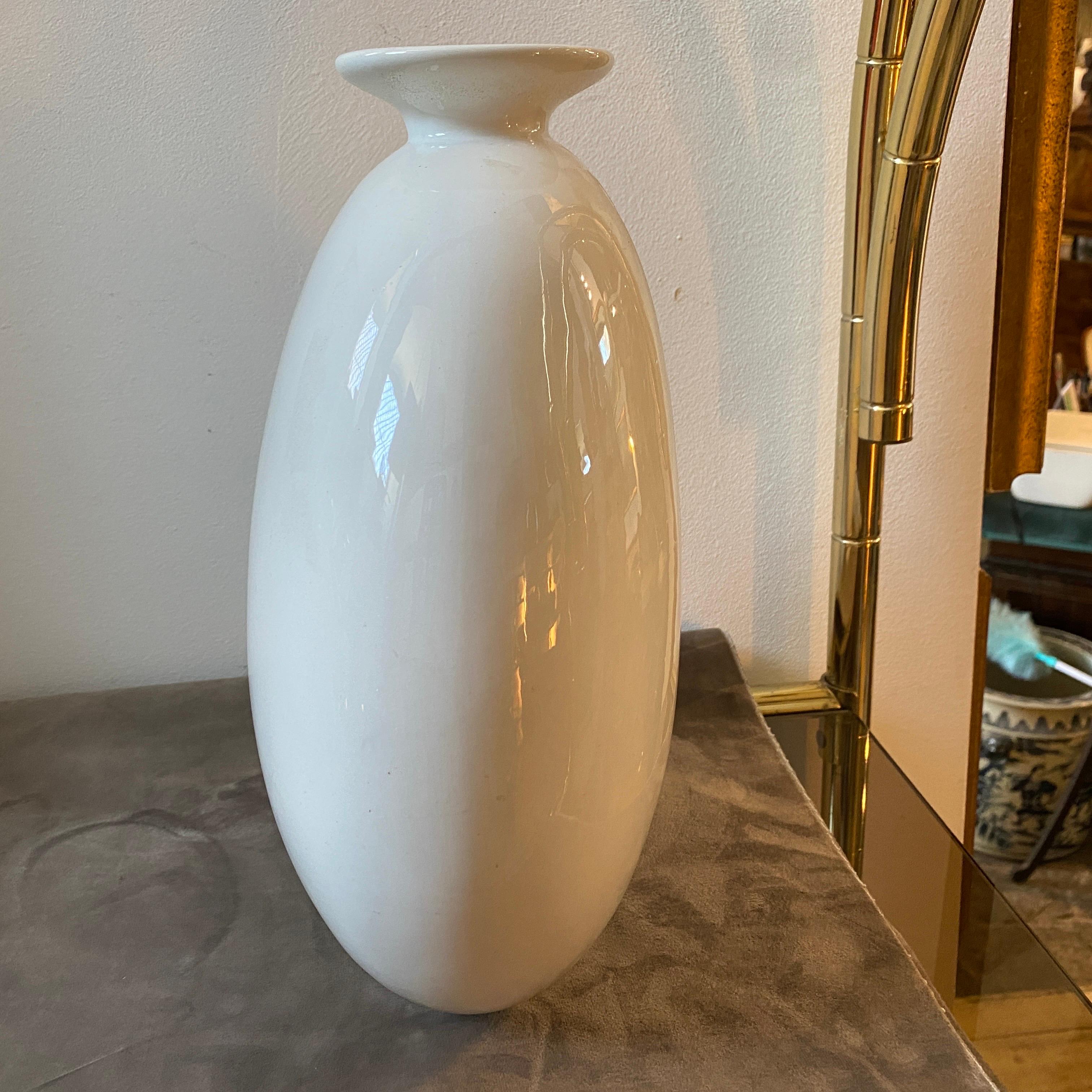 1980s Organic Modern White Ceramic Italian Oval Vase by Ceramica Plinio For Sale 1