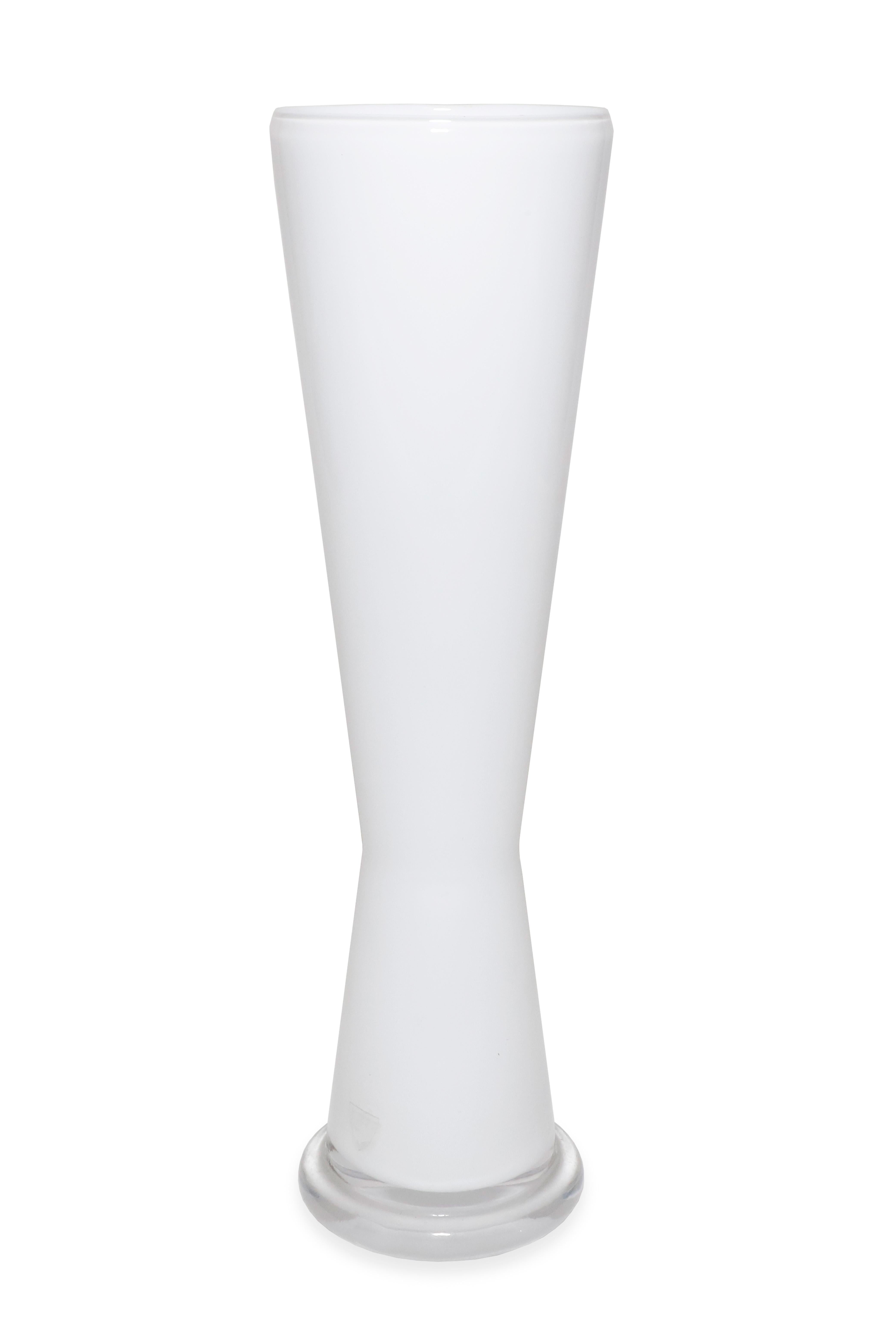 Amaryllis white art glass vase designed by the Swedish designer Erika Lagerbielke. Made by the Orrefros in the 1990s. a beutiful vase for a center piece on a table. 

Property from esteemed interior designer Juan Montoya. Juan Montoya is one of