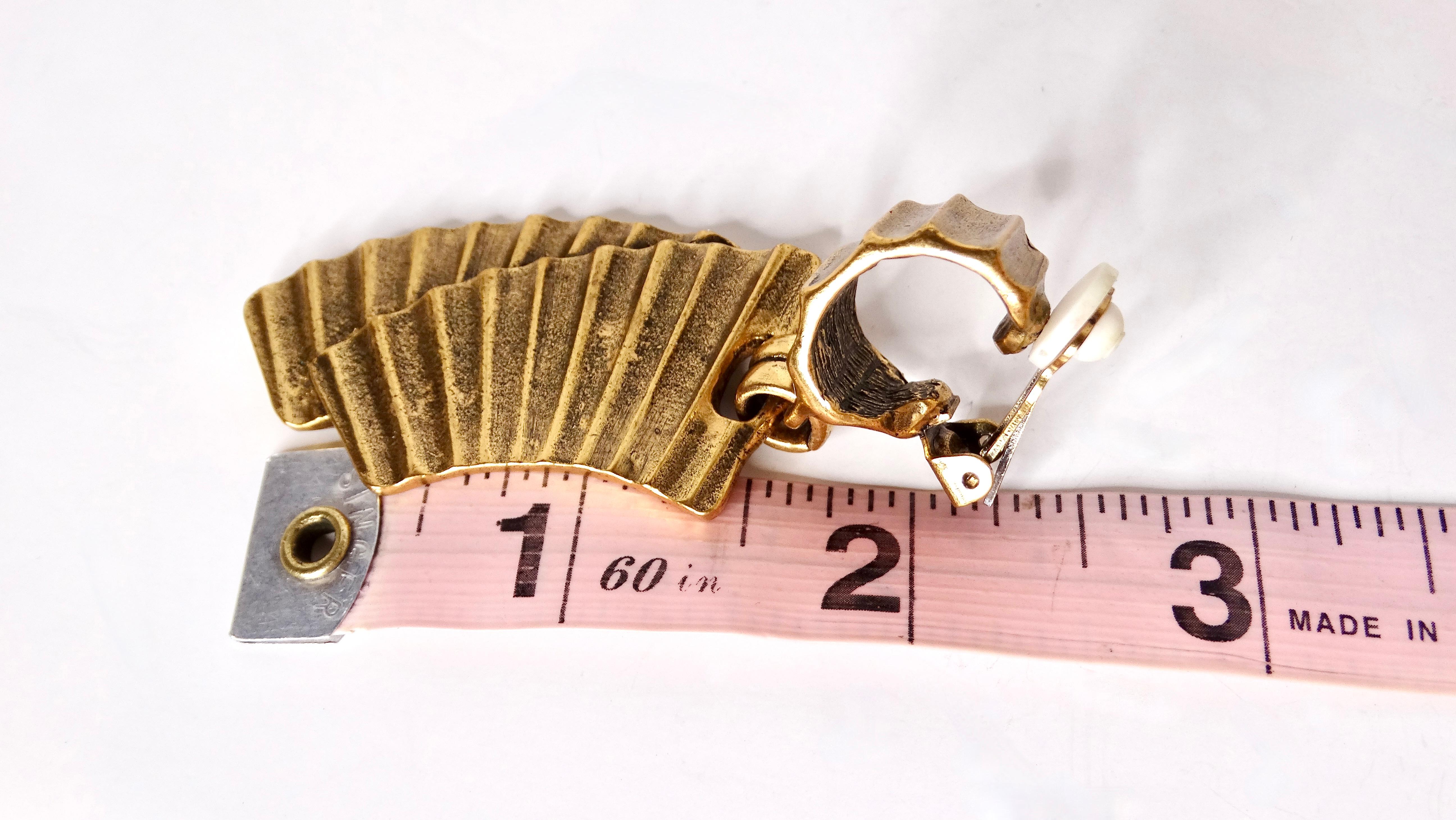 Women's 1980s Oscar De La Renta 18k Gold Plated Geometric Statement Clip-On Earrings For Sale