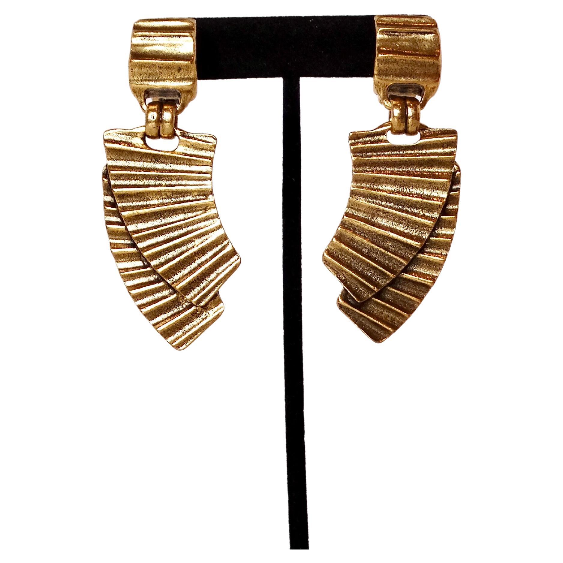 1980s Oscar De La Renta 18k Gold Plated Geometric Statement Clip-On Earrings For Sale 1