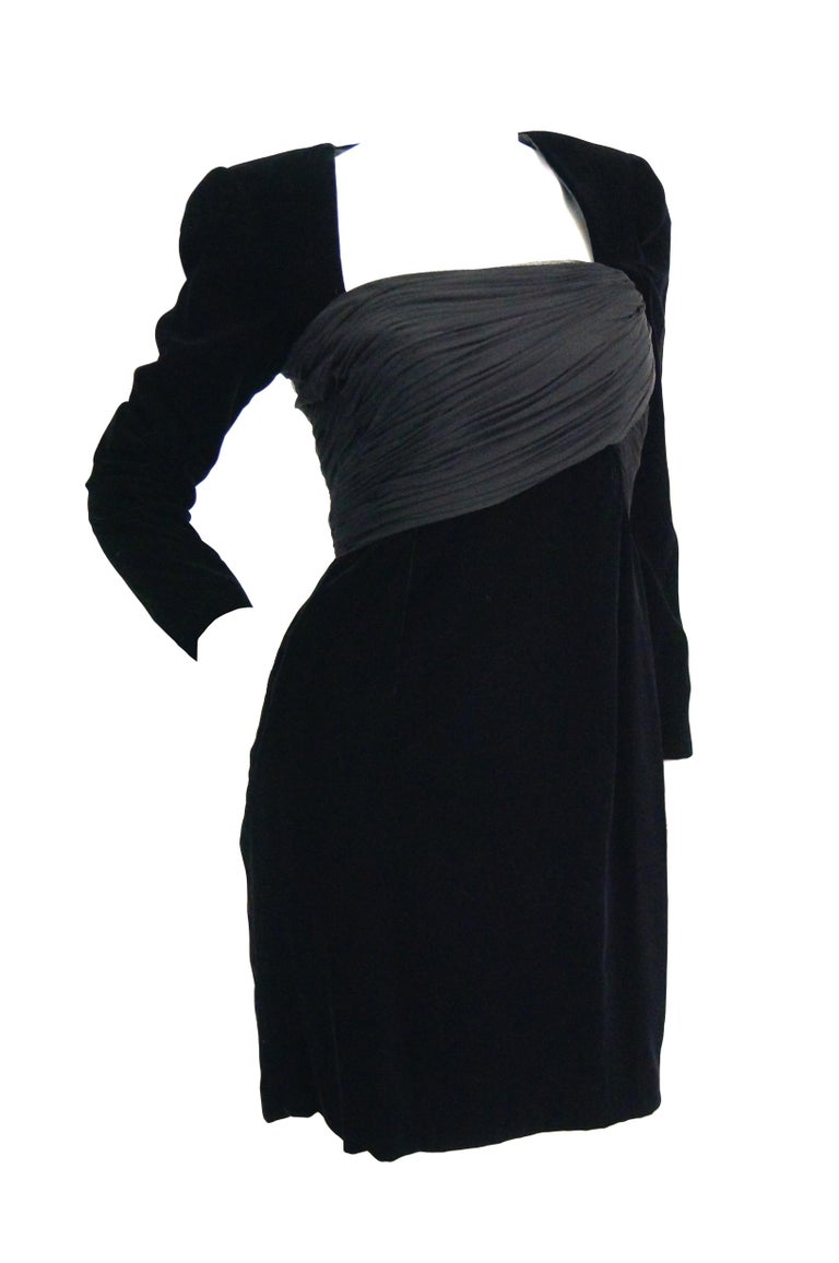 1980s Oscar de la Renta Black Velvet Cocktail Dress with Ruched Detail ...