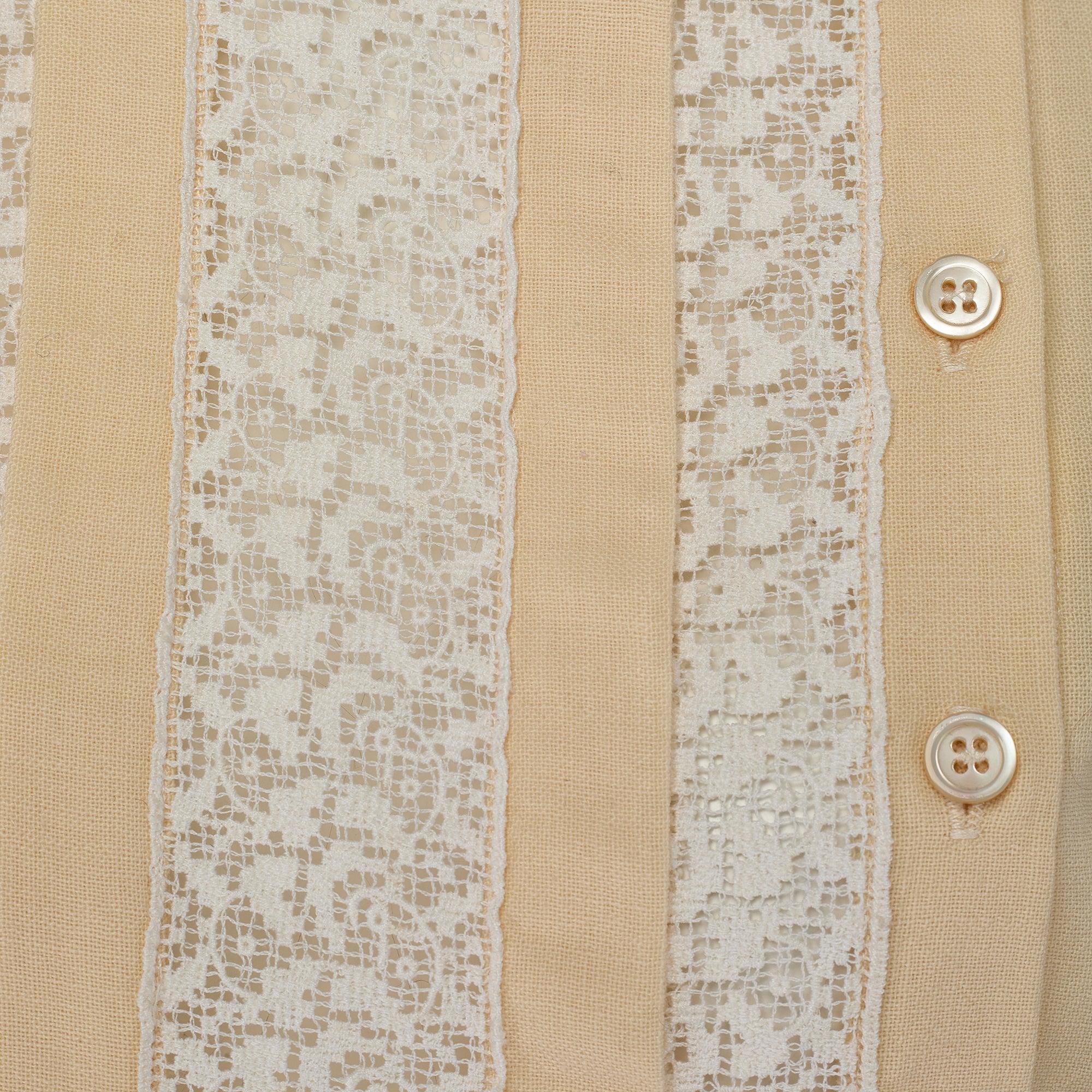1980s Oscar De La Renta Cream Victoriana Shirt with Lace Trim In Excellent Condition For Sale In London, GB