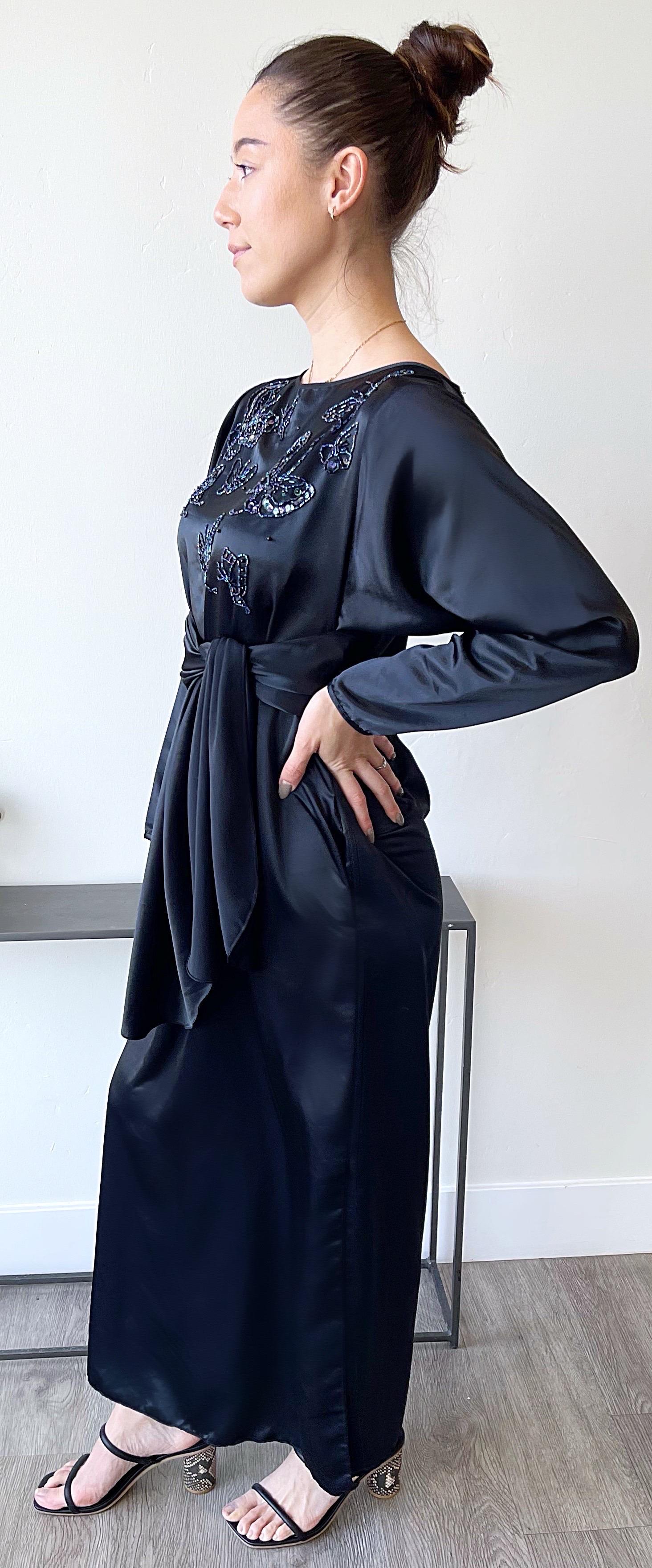 1980s Oscar De La Renta for Swirl Black Beaded Sequin Butterfly Vintage Caftan en vente 3