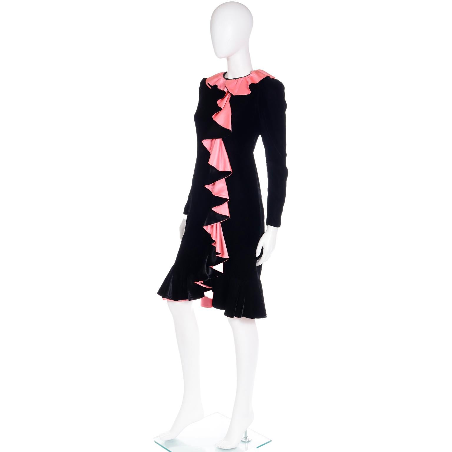 1980s Oscar de la Renta Vintage Black Velvet Dress w Pink Satin Ruffles In Excellent Condition For Sale In Portland, OR
