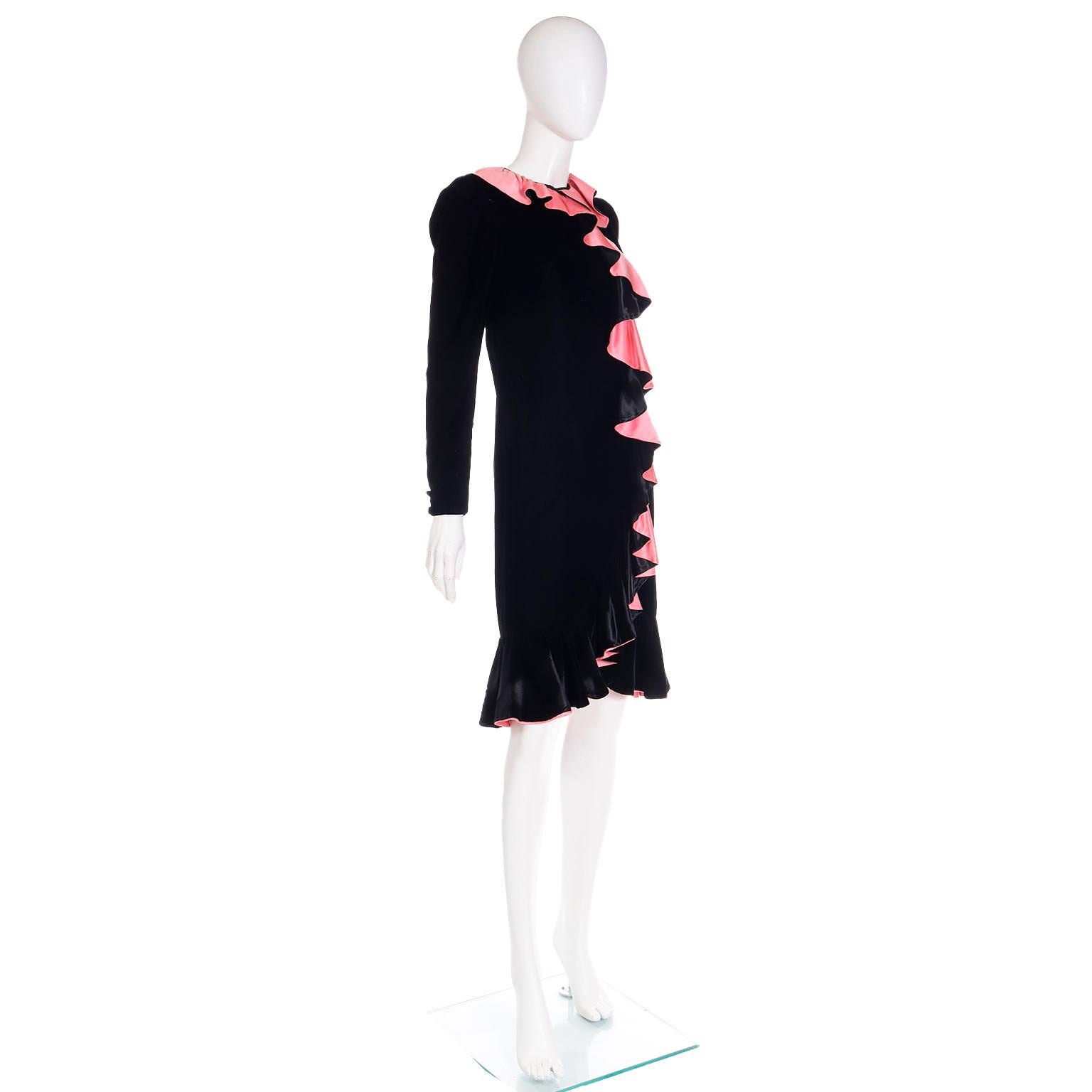 1980s Oscar de la Renta Vintage Black Velvet Dress w Pink Satin Ruffles For Sale 1