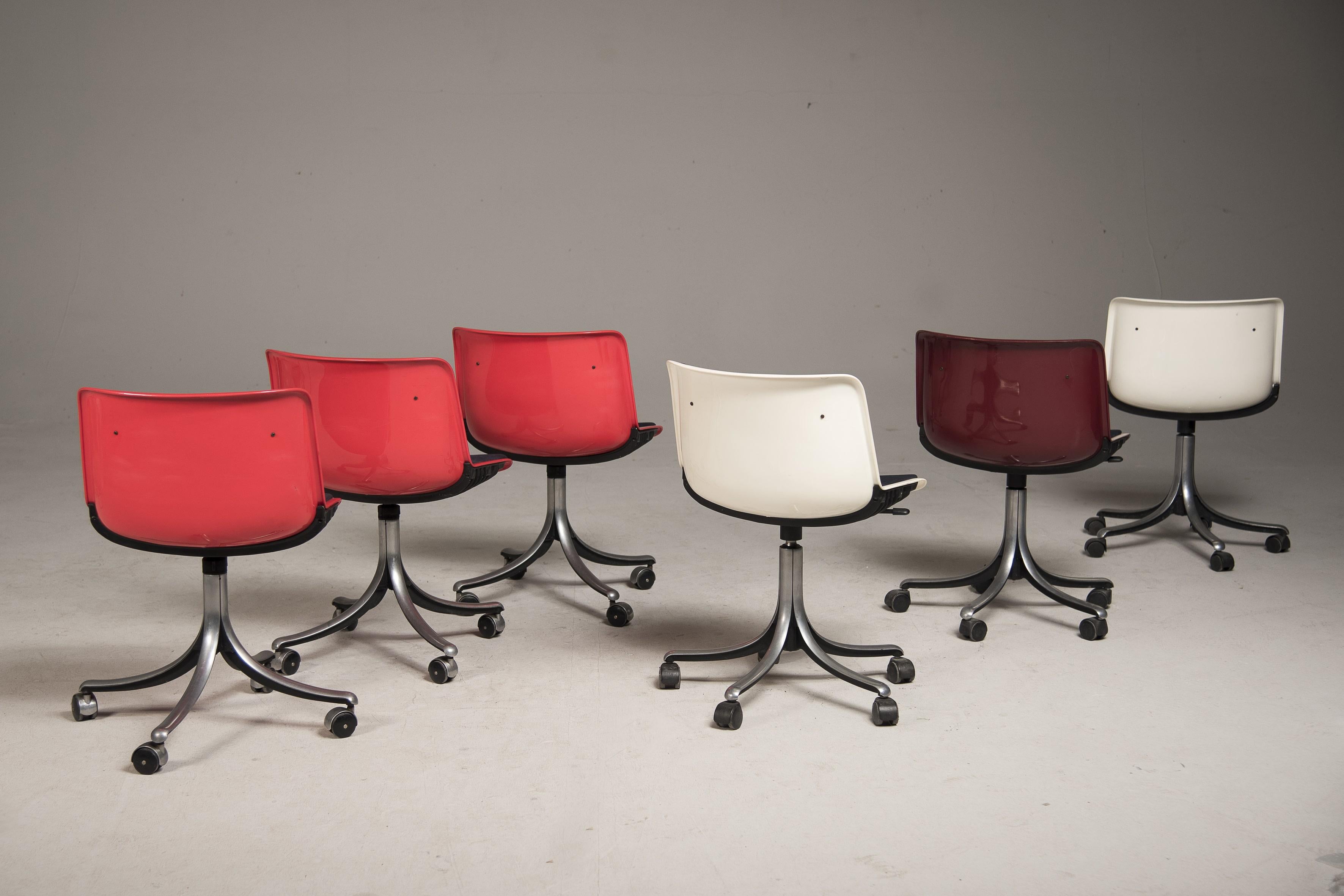 italien Osvaldo Borsani pour Tecno fauteuils de bureau à roulettes pivotantes des années 1980 en vente