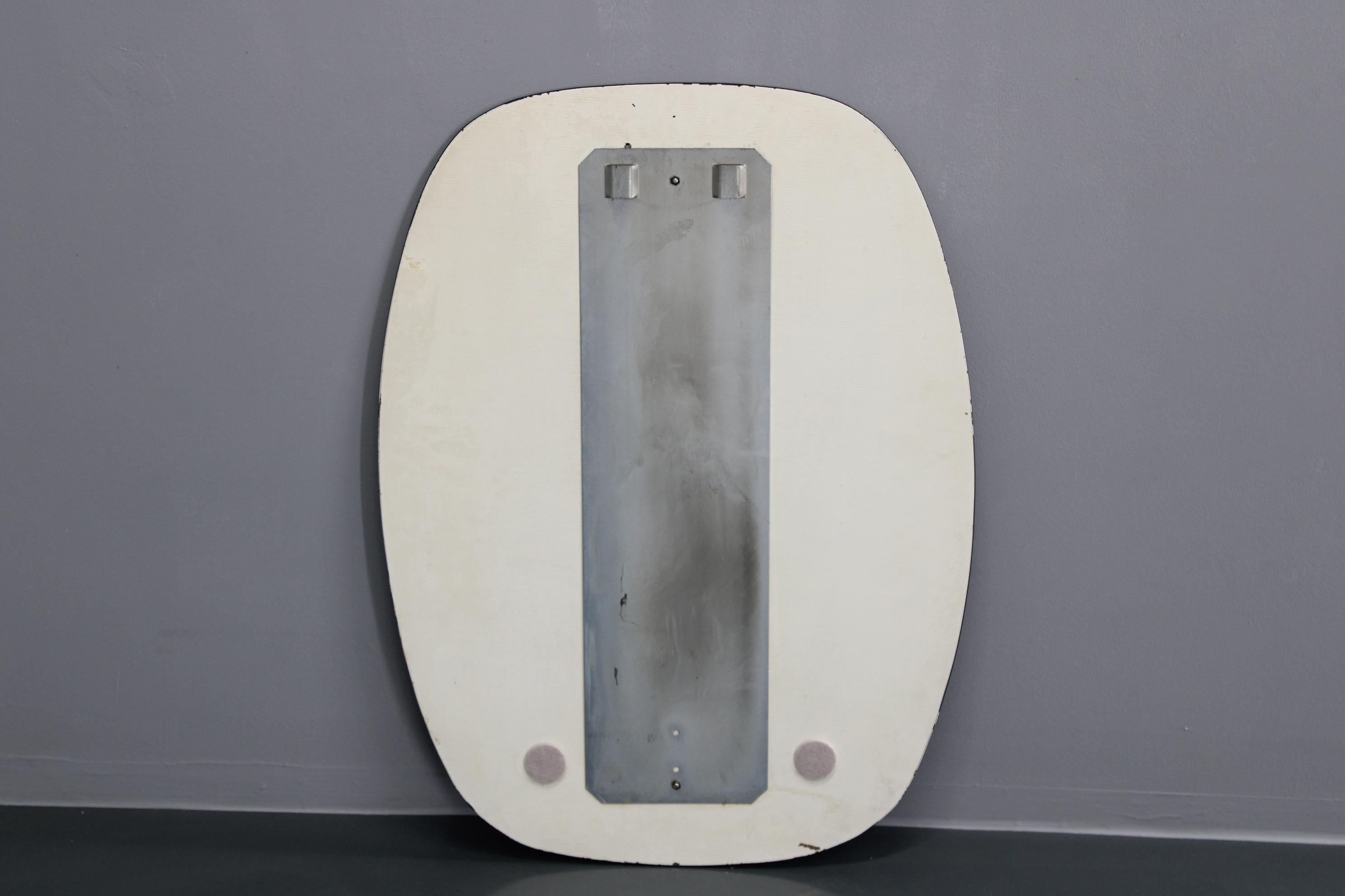 1980s Oval Italian Mirror For Sale 3