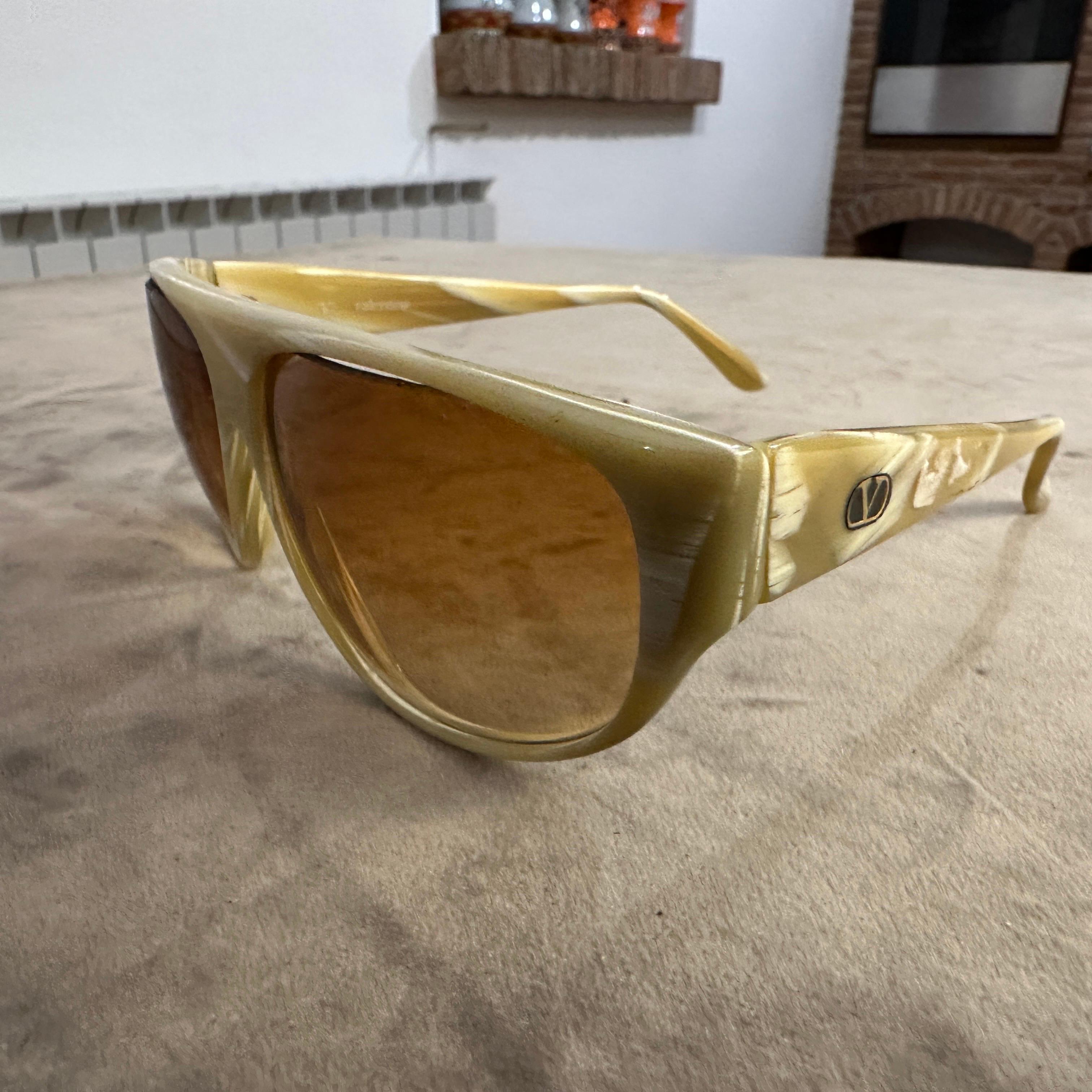 Women's or Men's 1980s Oversized Italian Sunglasses By Valentino For Sale