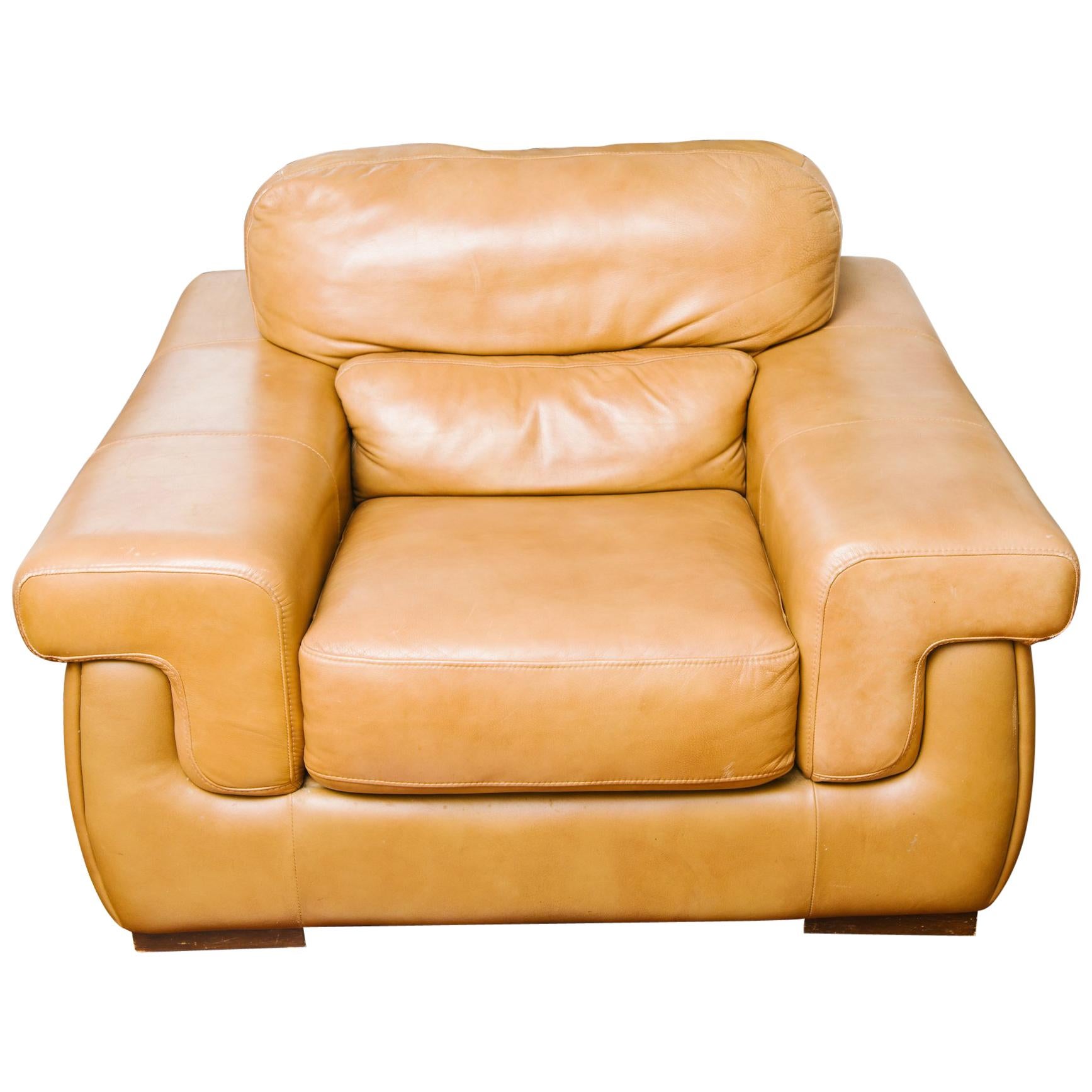 1980s Oversized Leather Lounge Chair at 1stDibs