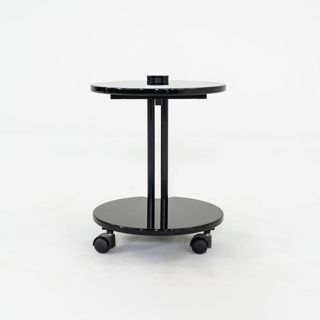 1980 Pace Collection Table d'appoint laquée noire sur roulettes en vente 3