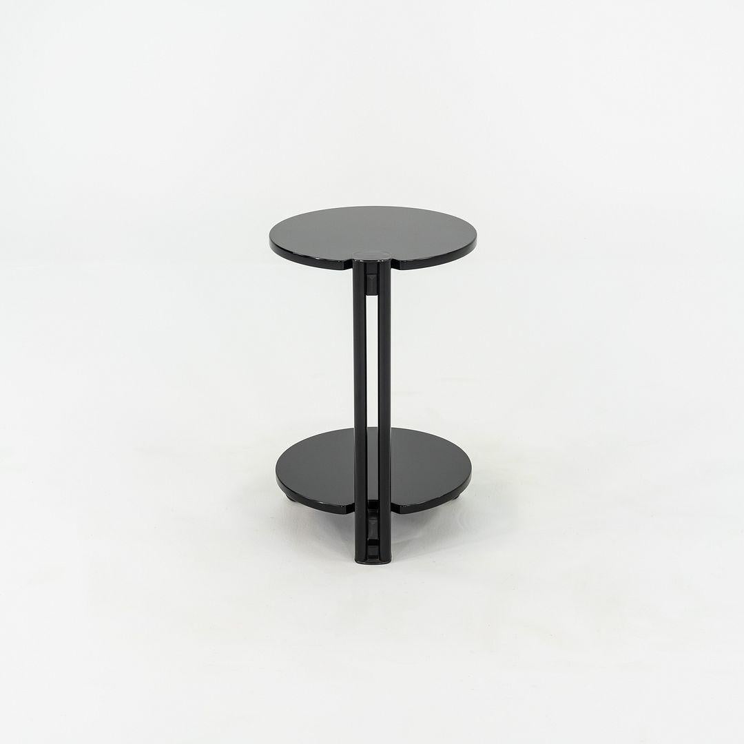 Moderne 1980 Pace Collection Table d'appoint laquée noire sur roulettes en vente