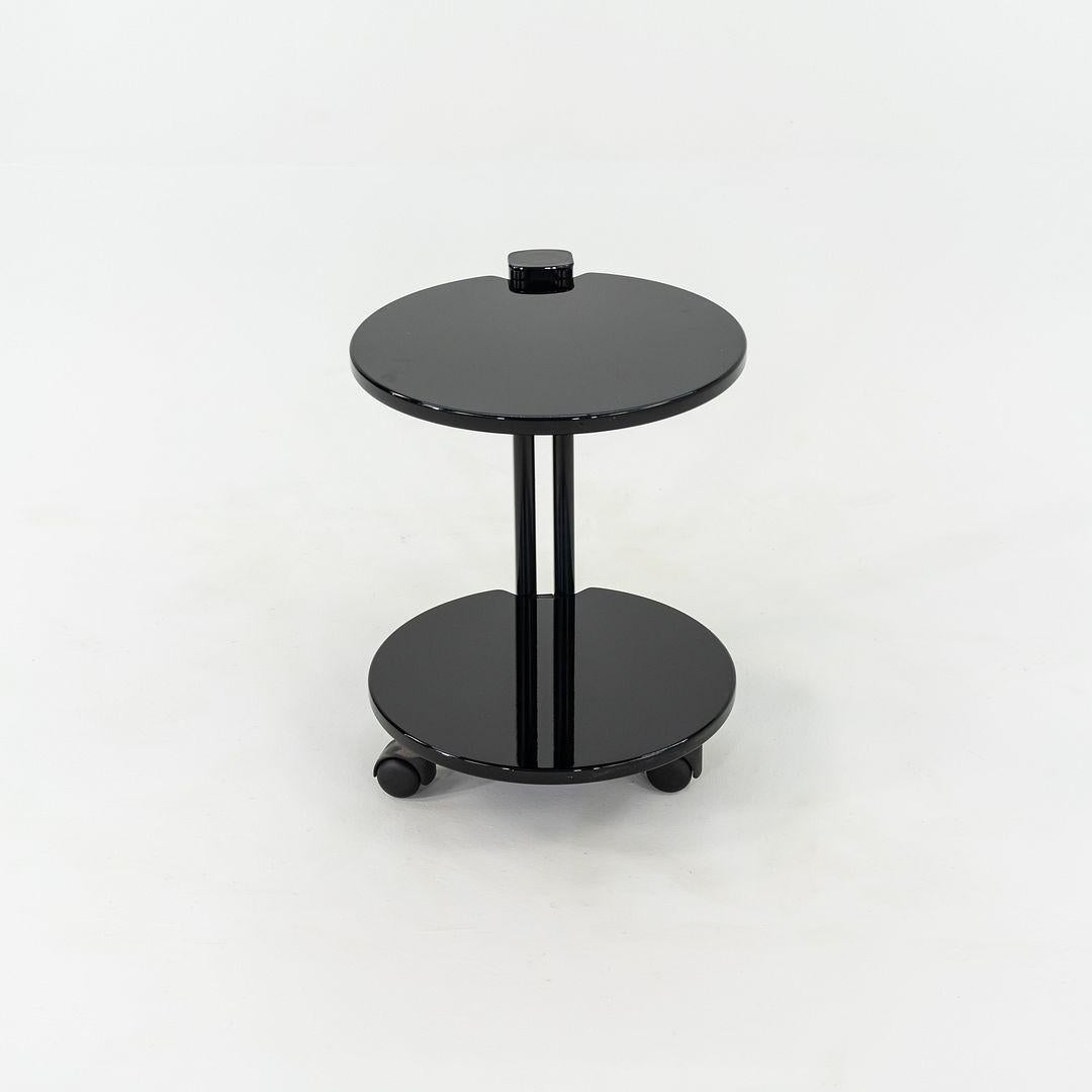 Acier 1980 Pace Collection Table d'appoint laquée noire sur roulettes en vente