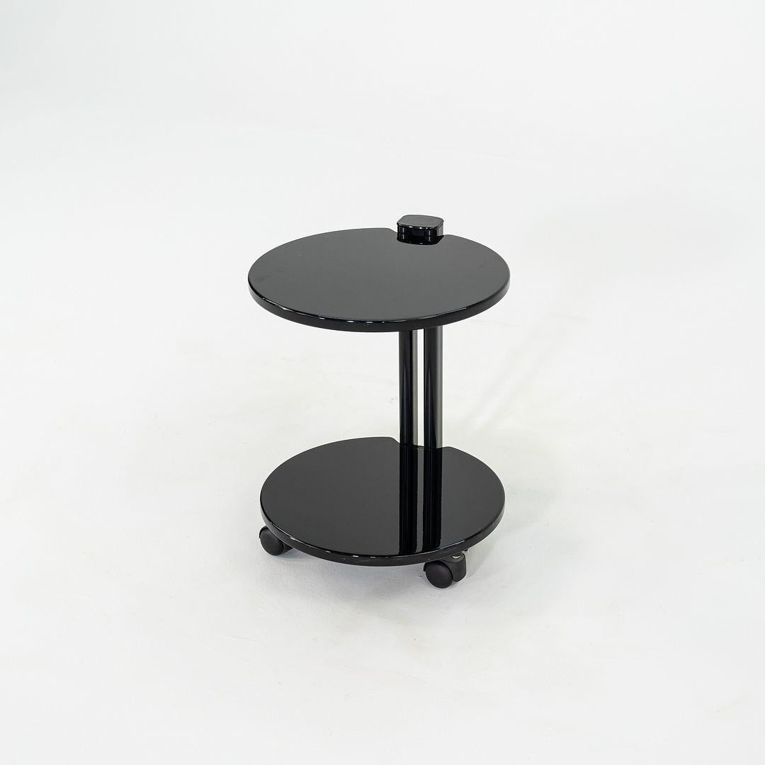 1980 Pace Collection Table d'appoint laquée noire sur roulettes en vente 1