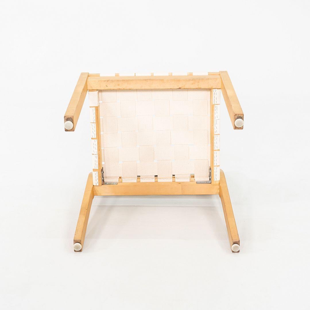 1980s Pair of Alvar & Aino Aalto for Artek 611 Stacking Dining /Side Chairs en vente 5