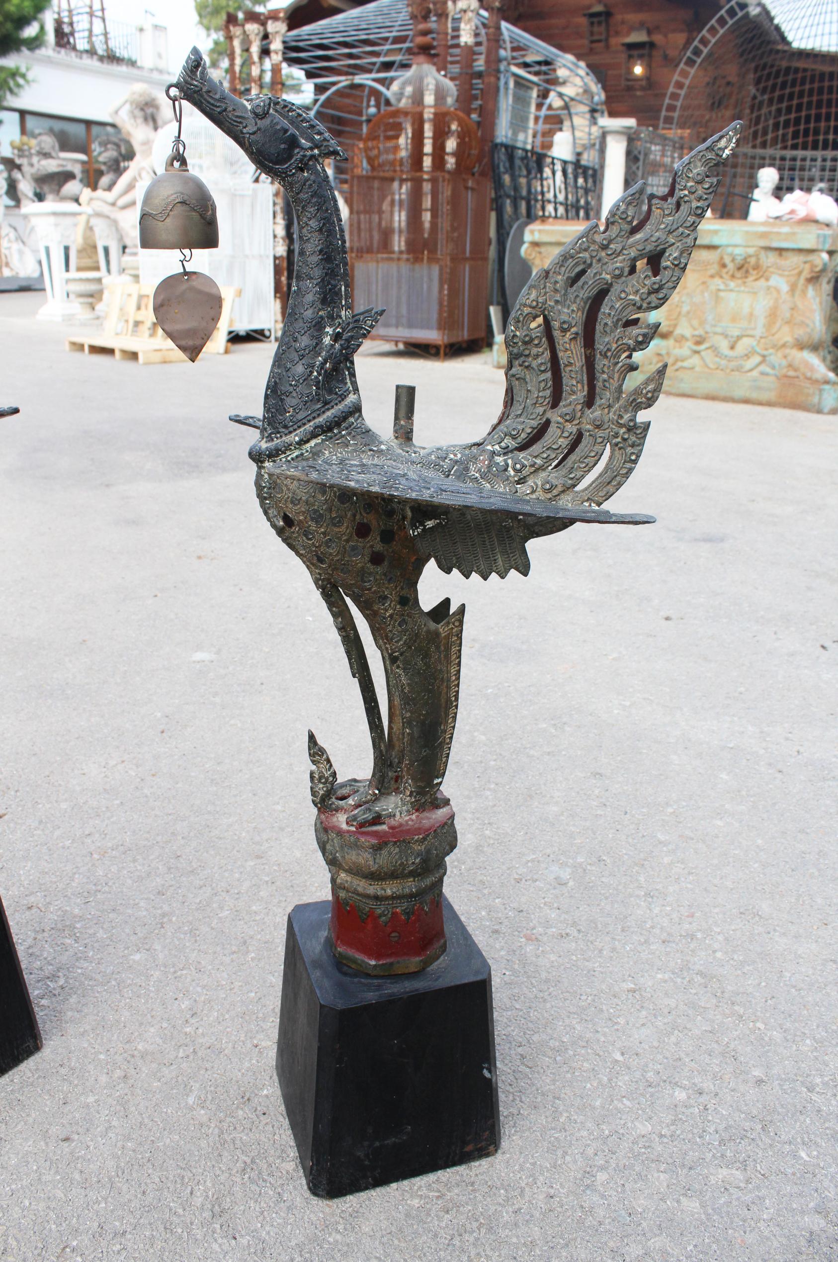 1980s Pair of Asian Bronze Garuda Mythical Hindu Birds on Wooden Bases In Good Condition In Marbella, ES