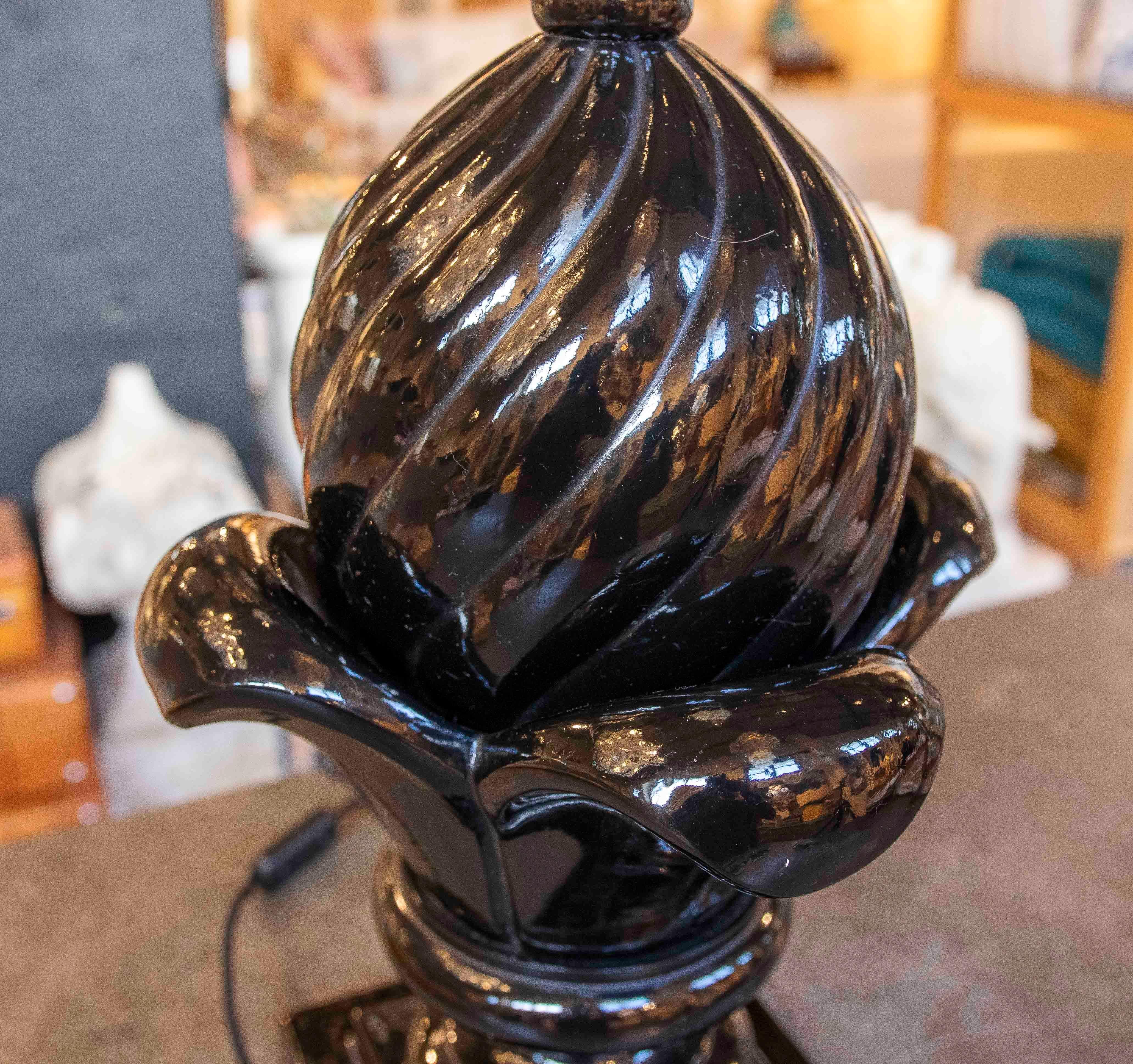 1980s Pair of Black Ceramic Lamps with Stylized Floral Design For Sale 6
