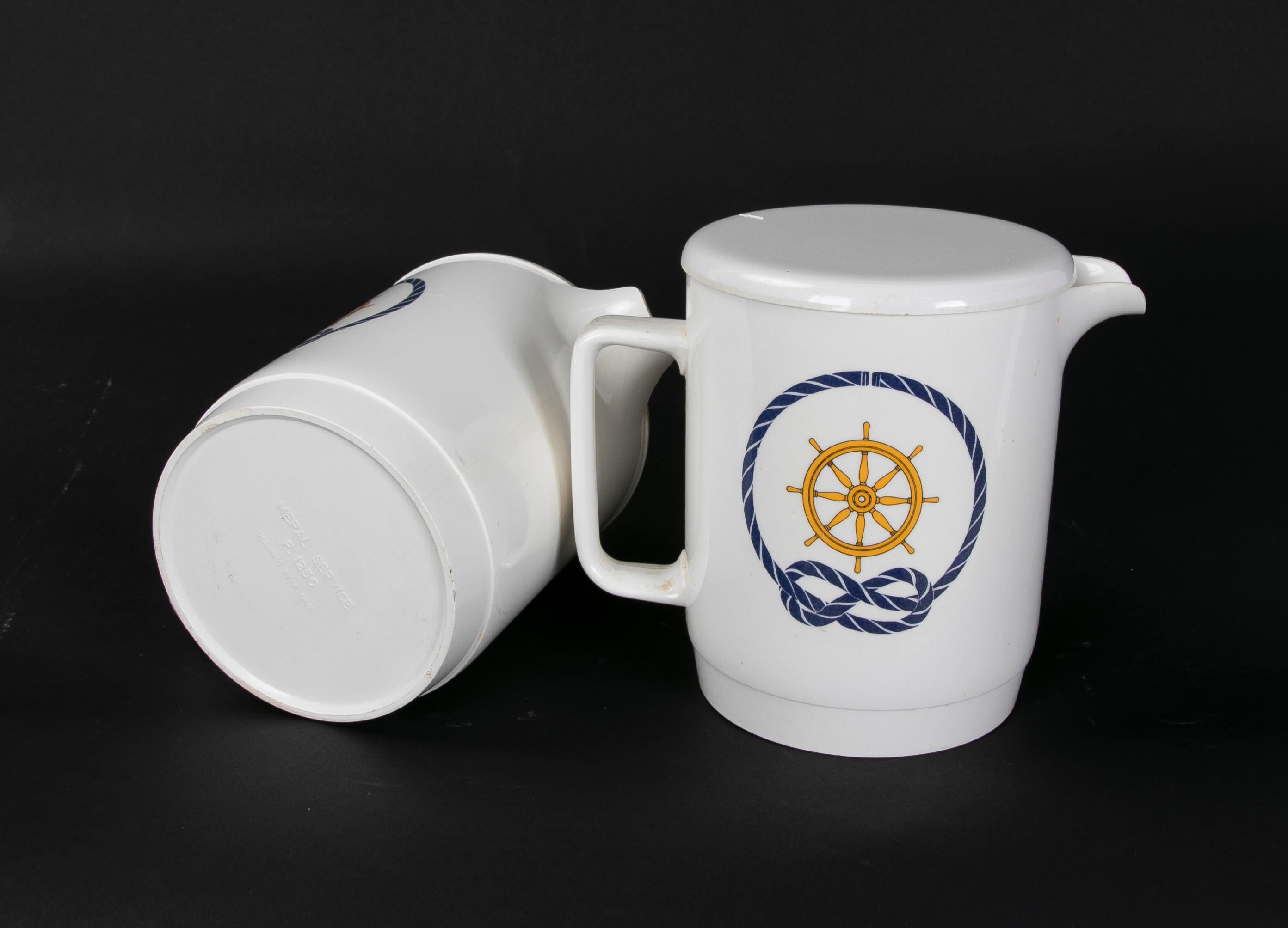 1980s Pair of Boat Mugs with Sailor Decoration Design by a. Opel In Good Condition For Sale In Marbella, ES
