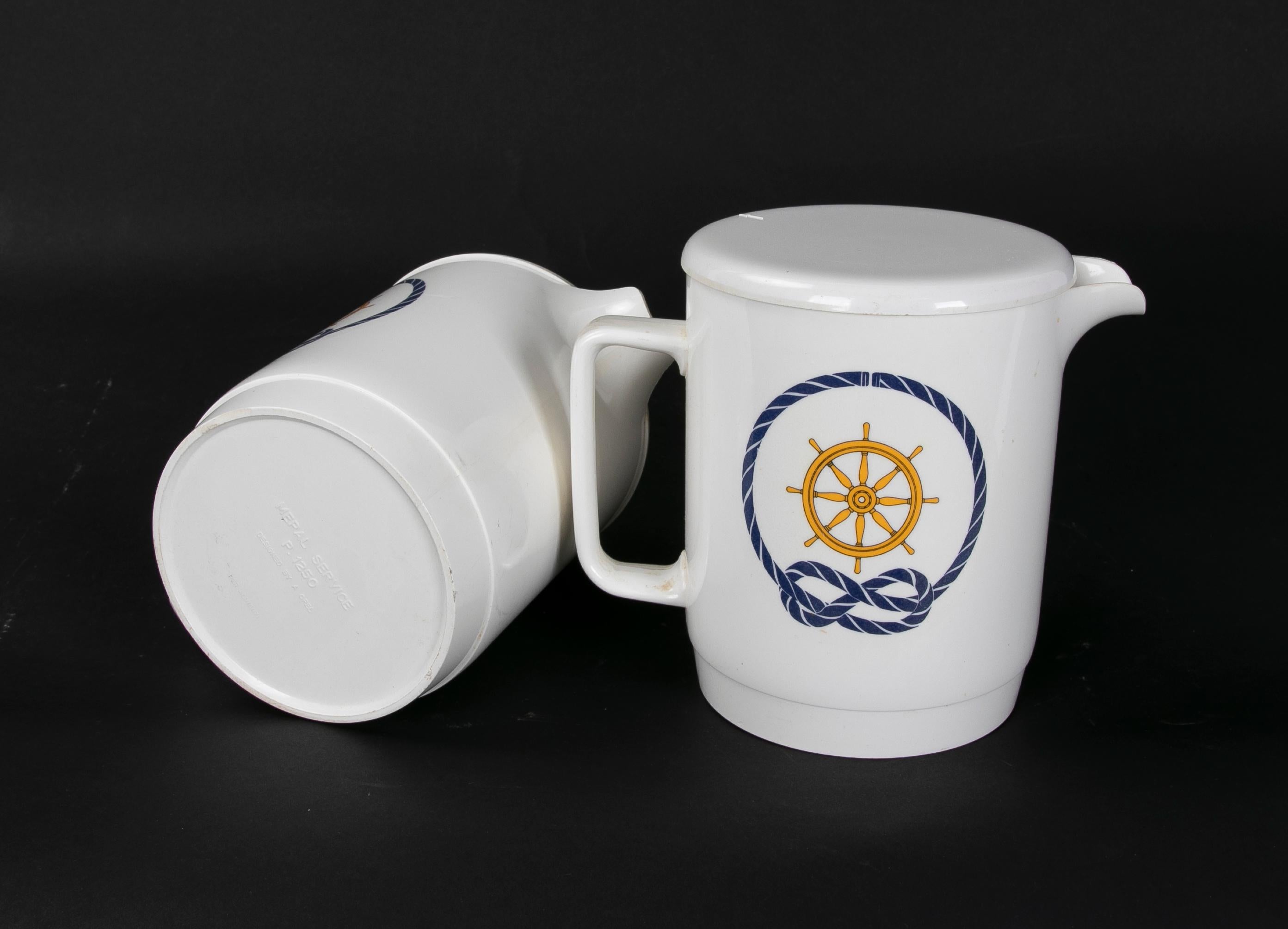 Coppia di tazze da barca degli anni '80 con decorazioni di marinai. Opel In condizioni buone in vendita a Marbella, ES