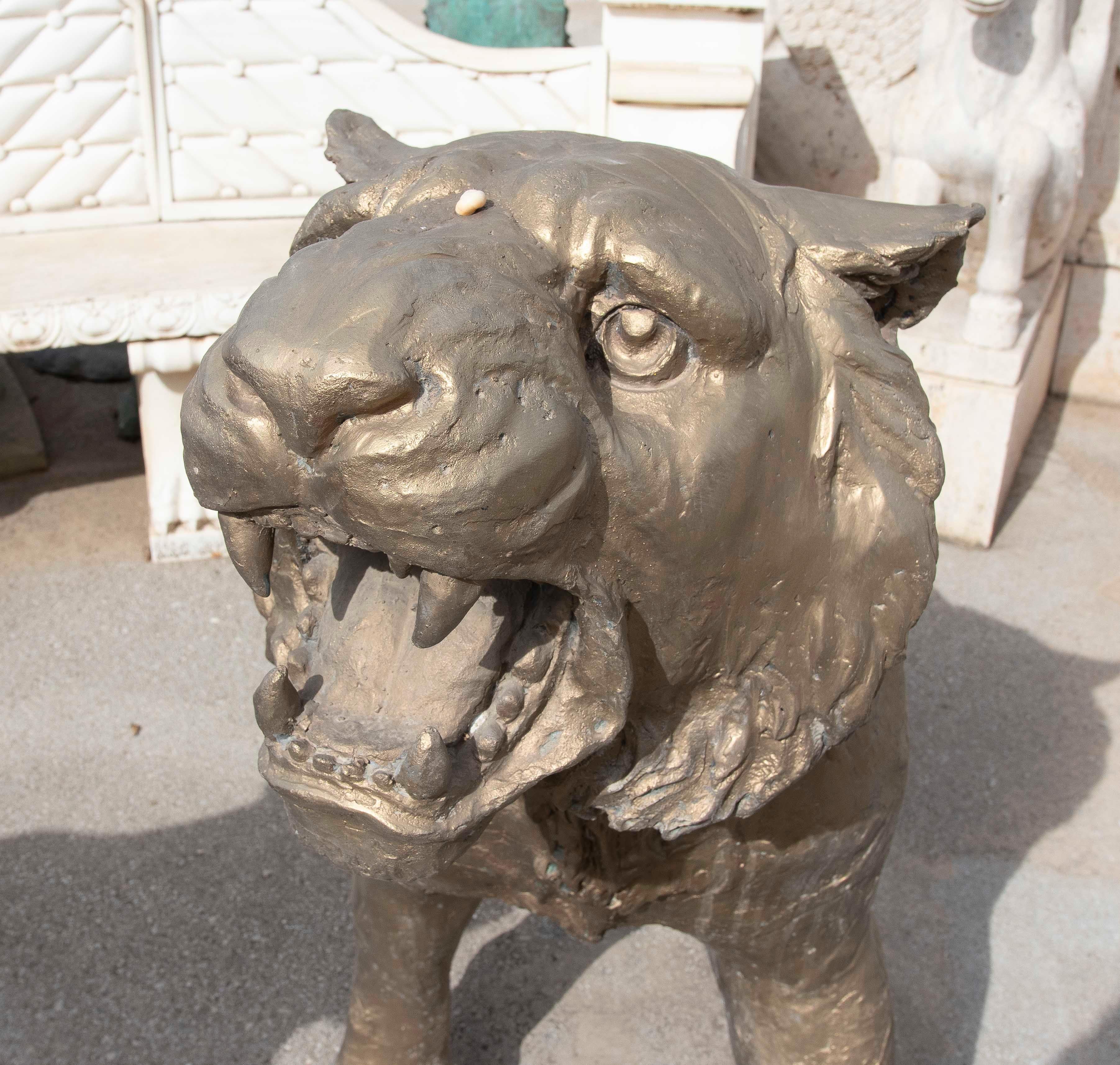 XX secolo Coppia di sculture in bronzo di leoni ruggenti degli anni '80 in vendita