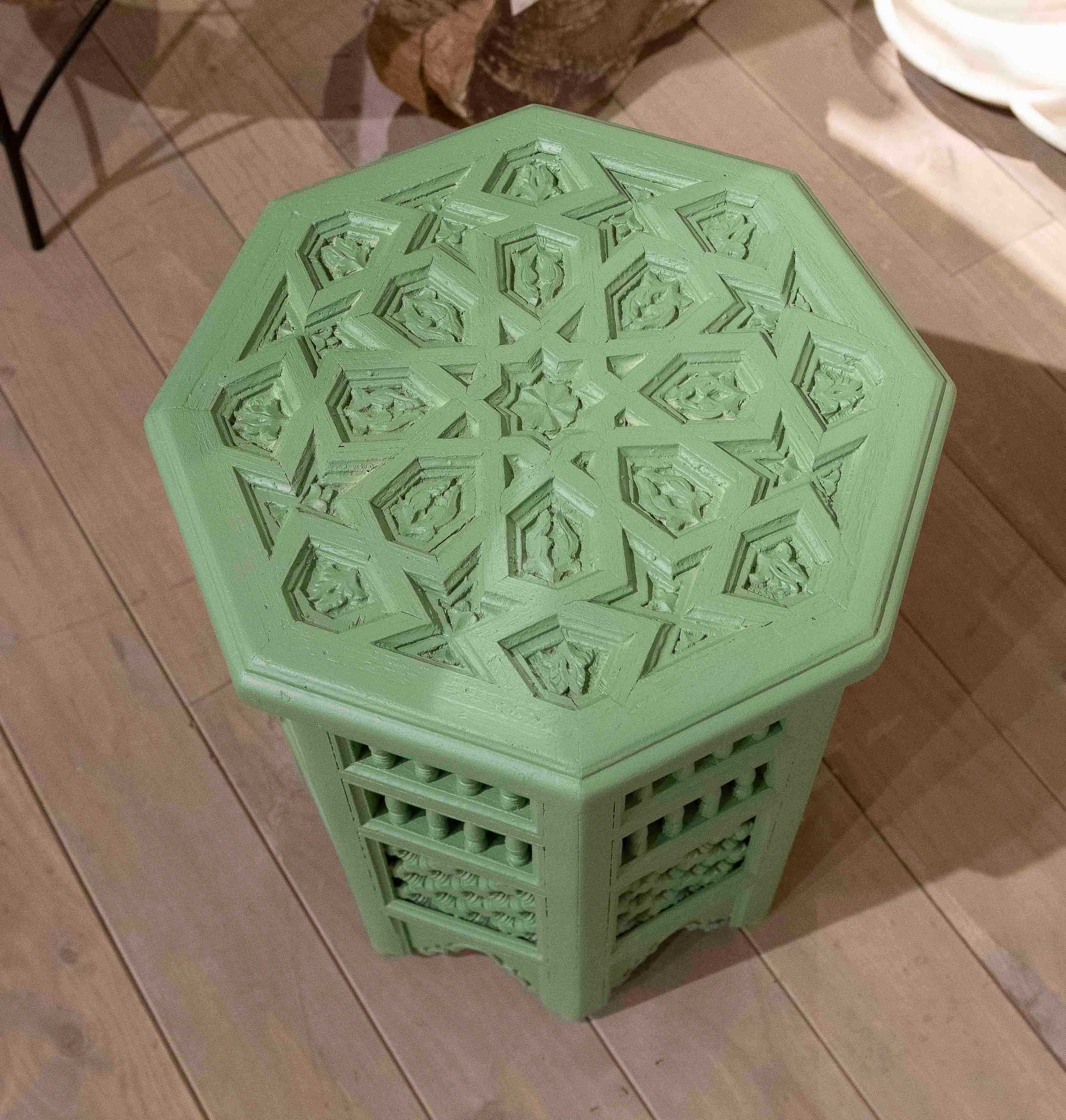 1980s Pair of Carved Wooden Side Tables in Arabic Style in Green Colour 5
