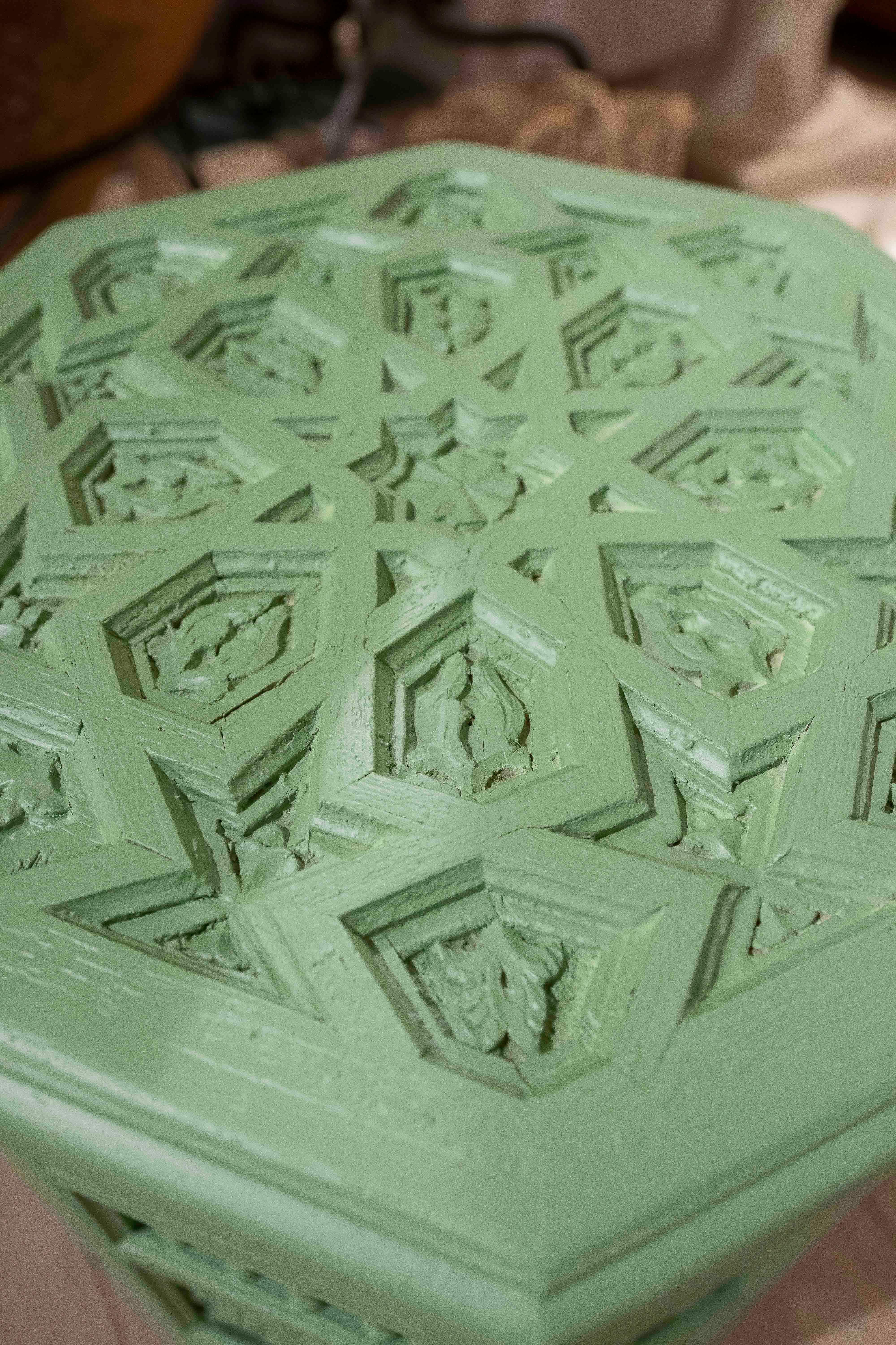 1980s Pair of Carved Wooden Side Tables in Arabic Style in Green Colour 6