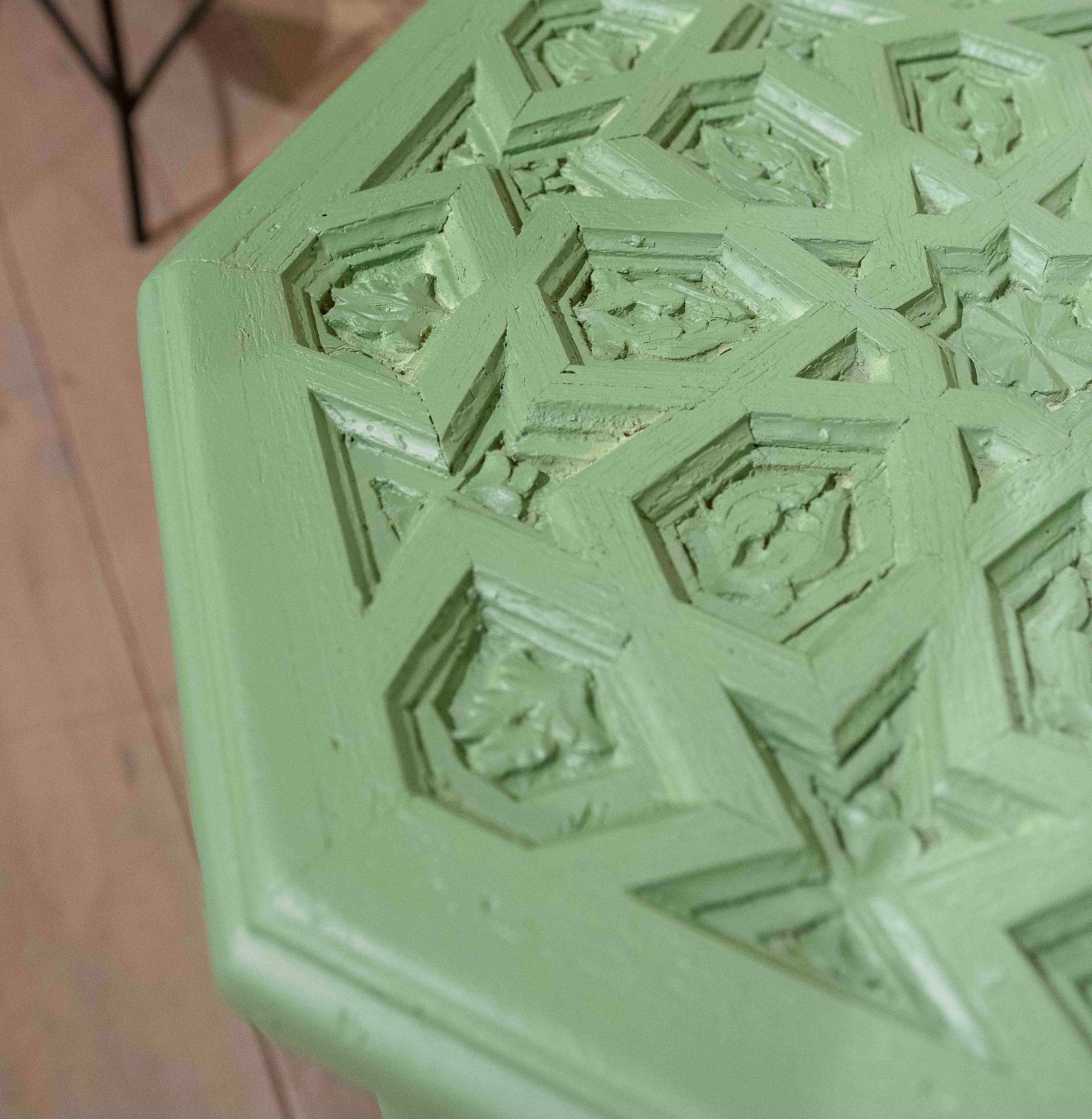 1980s Pair of Carved Wooden Side Tables in Arabic Style in Green Colour 7