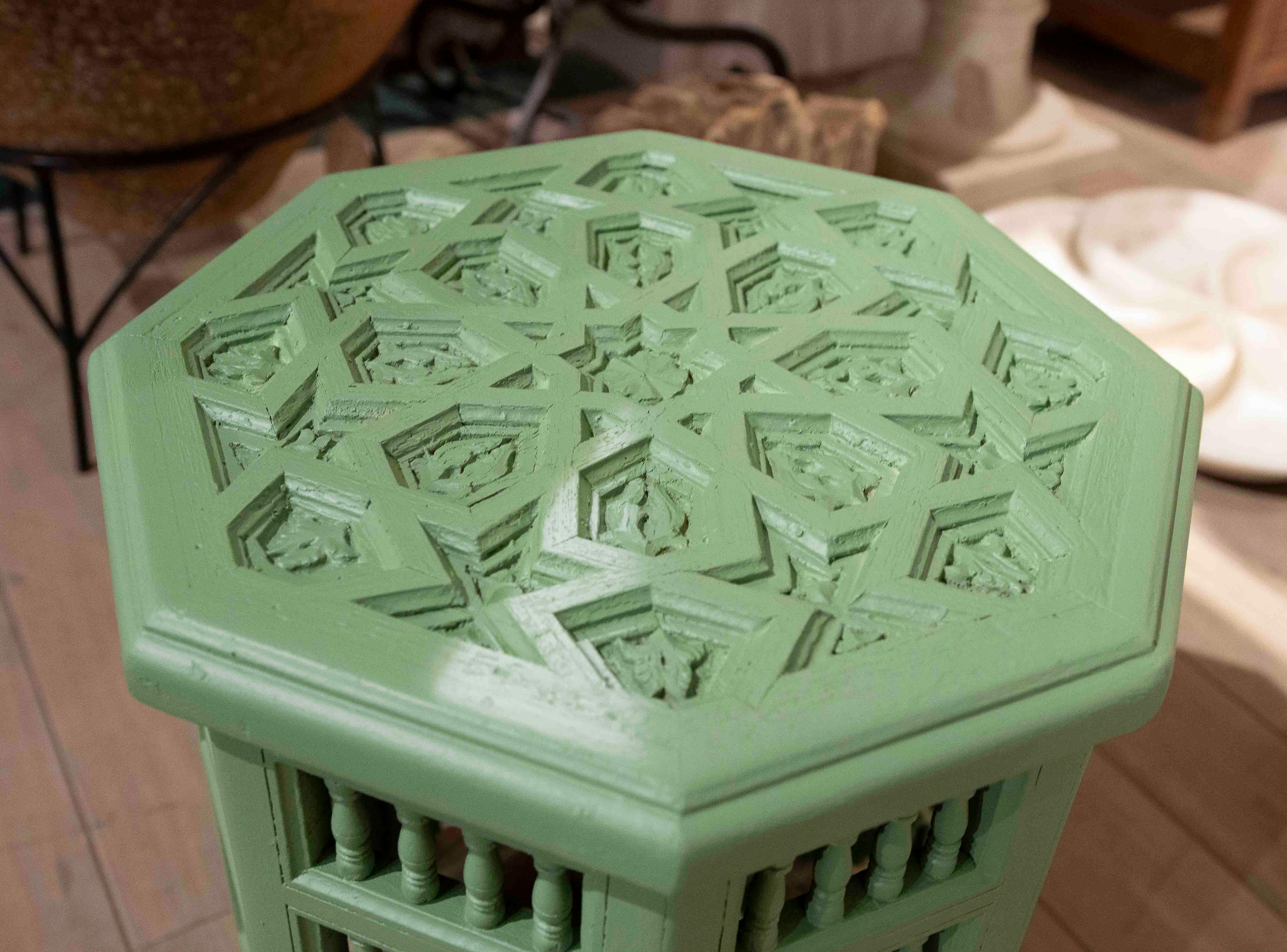 1980s Pair of Carved Wooden Side Tables in Arabic Style in Green Colour 3