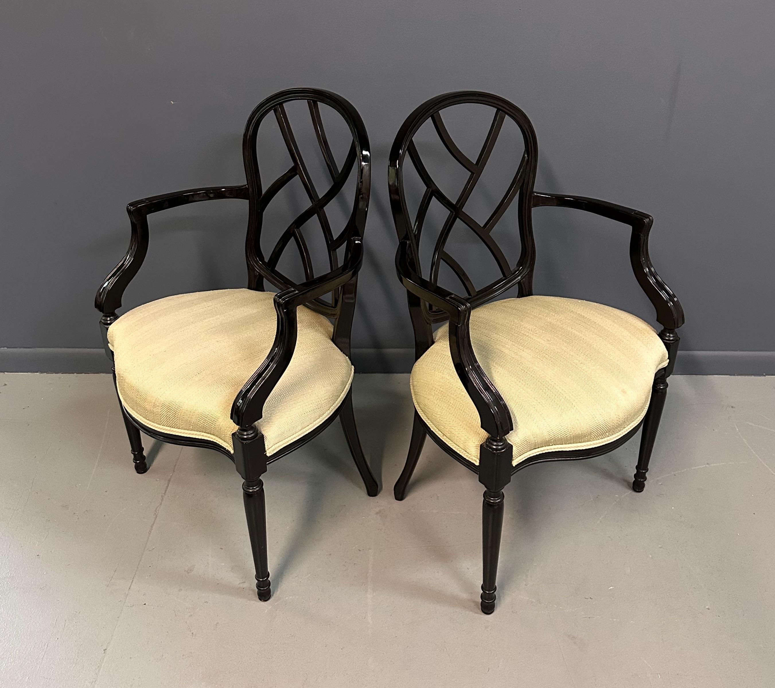 Coppia di poltrone in lacca nera Century Furniture degli anni '80 in vendita 3