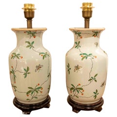 1980s Pair of Chinese Porcelain Lamps with Floral Decoration and Wooden Base