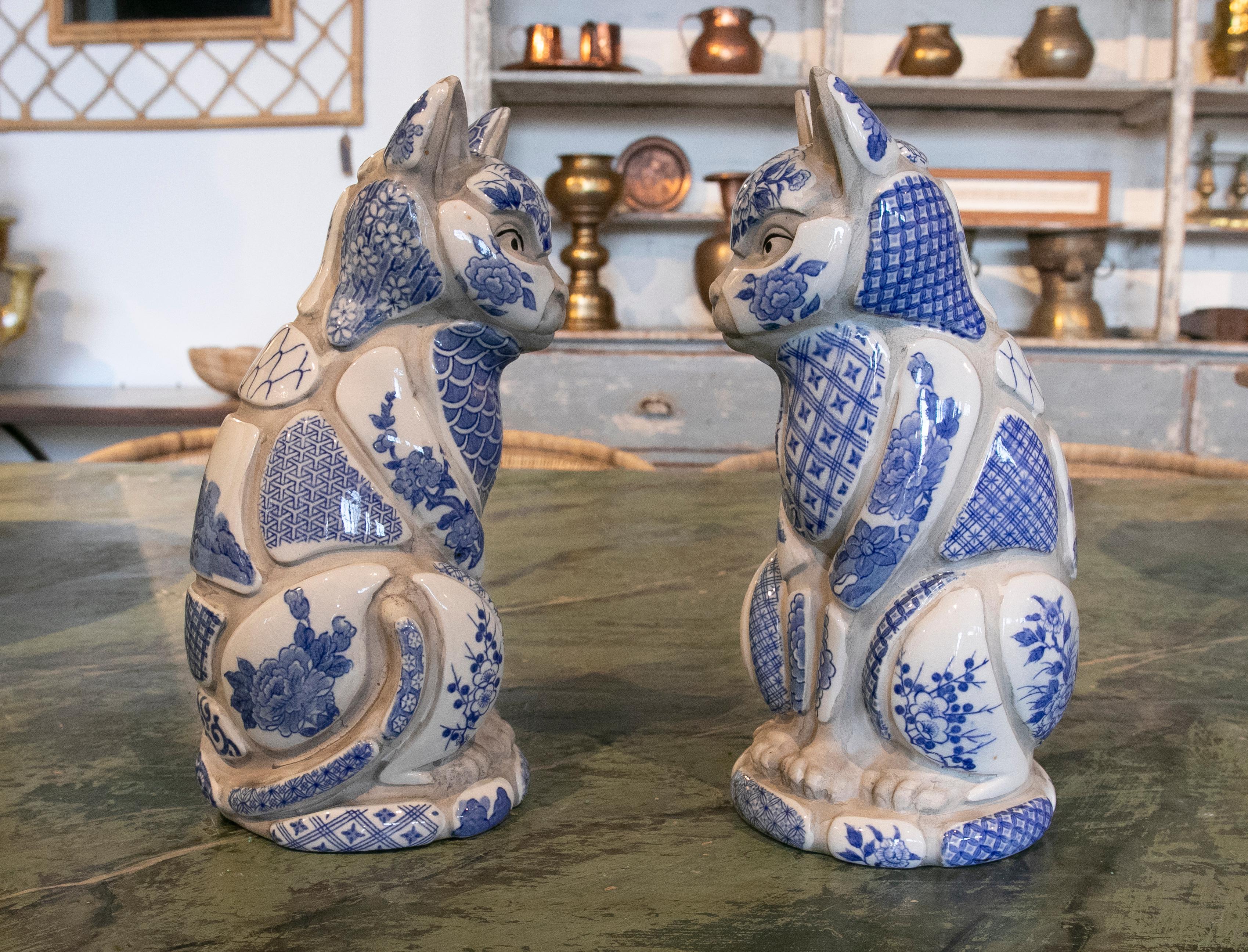 20th Century 1980s Pair of Delft Ceramic Cats