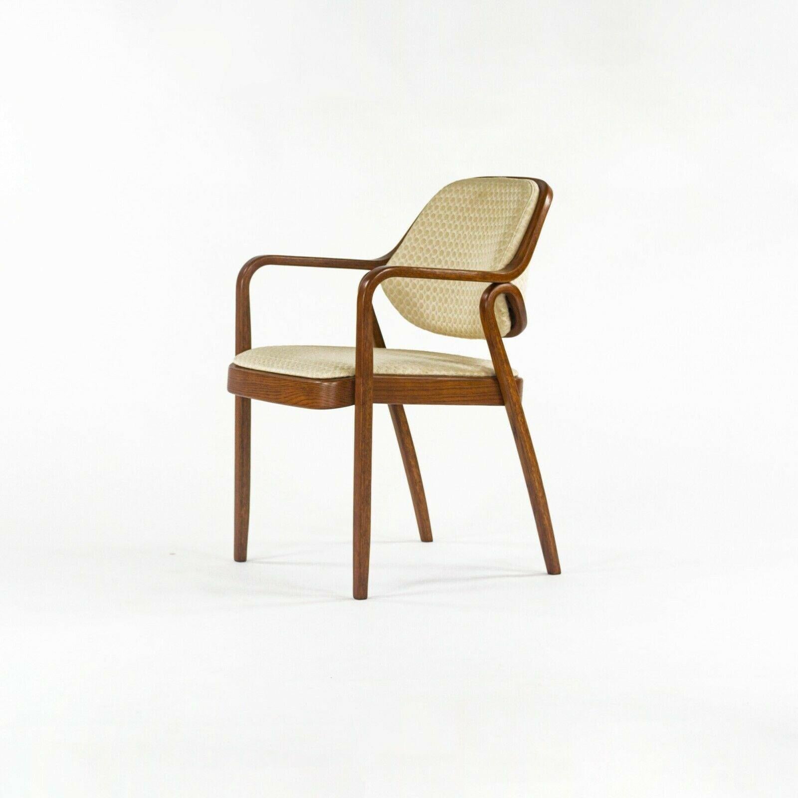 1980s Pair of Don Petitt for Knoll 1105 Bentwood Armchair in Oak with Tan Fabric For Sale 3