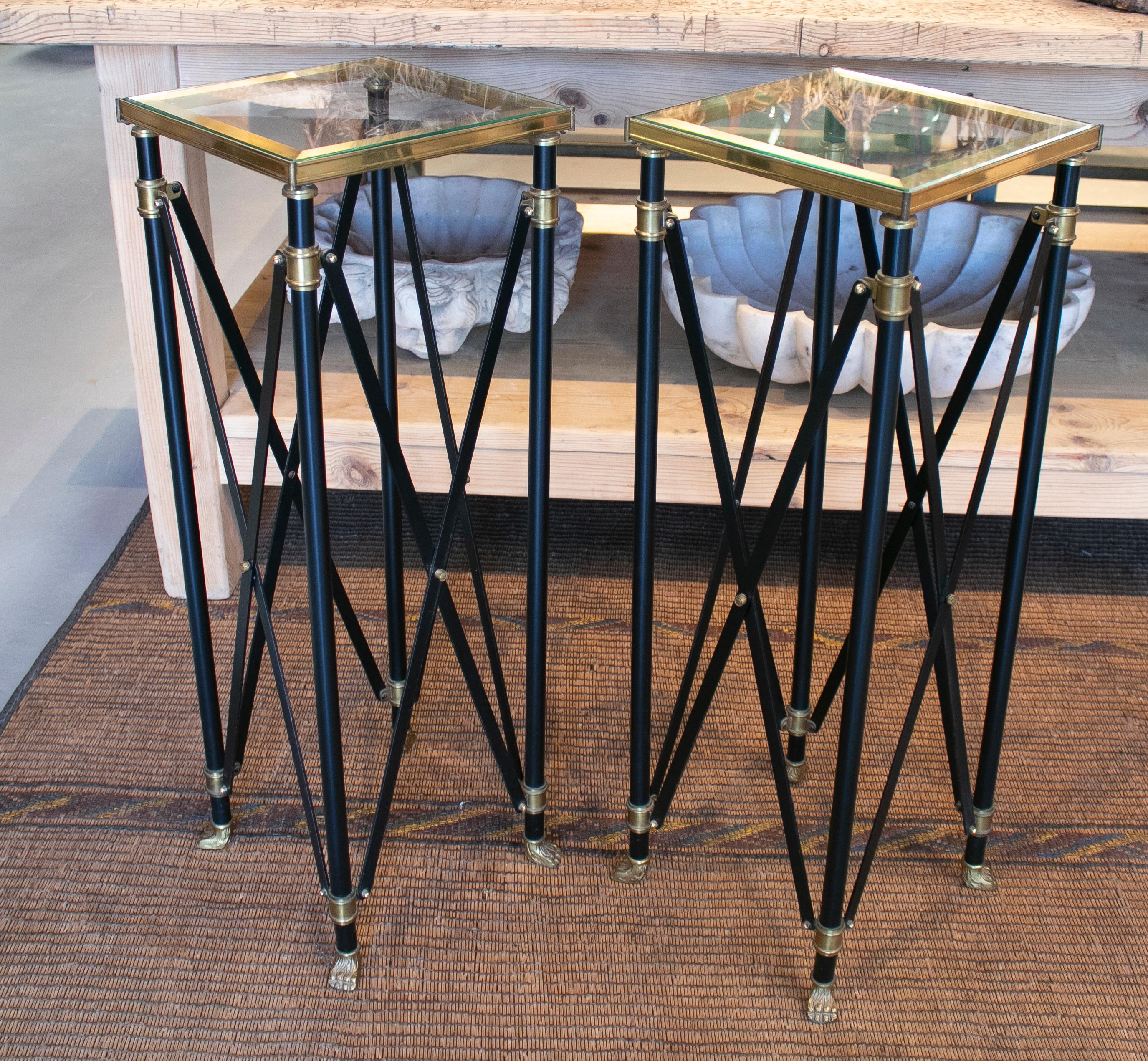 1980s Pair of French Designed Bronze Auxiliary Tall Tables with Lion Claw Feet In Good Condition In Marbella, ES