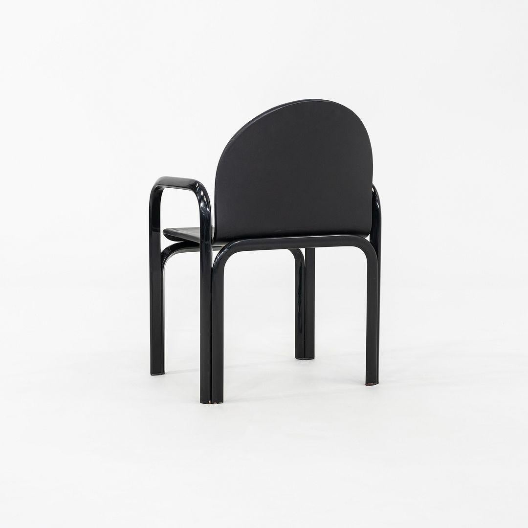 Americano Coppia di poltrone da pranzo Gae Aulenti for Knoll Orsay del 1980 con struttura e pelle in vendita