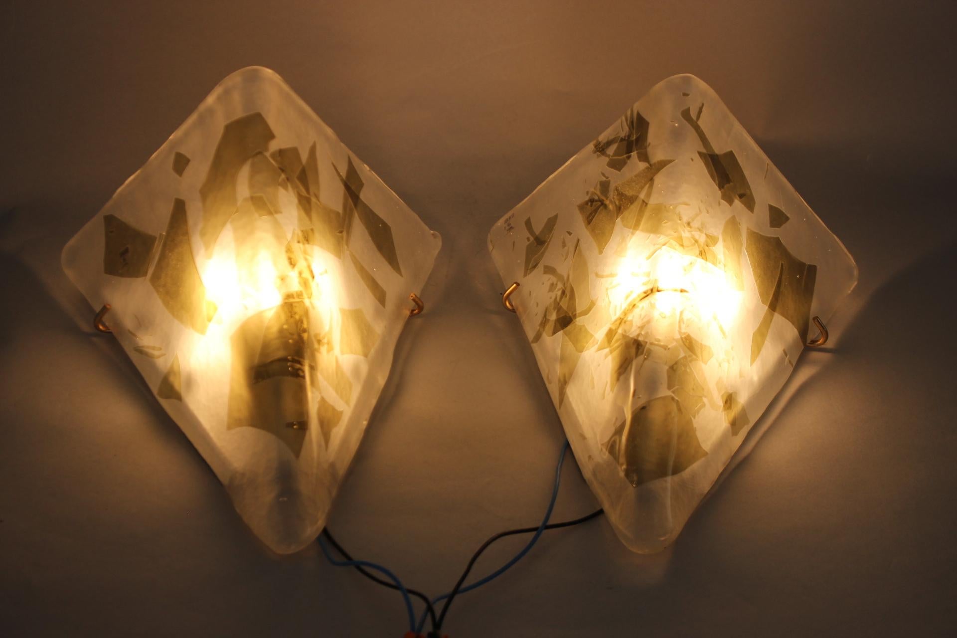 1980s, Pair of Glass Wall Lamps by Murano, Italy 7