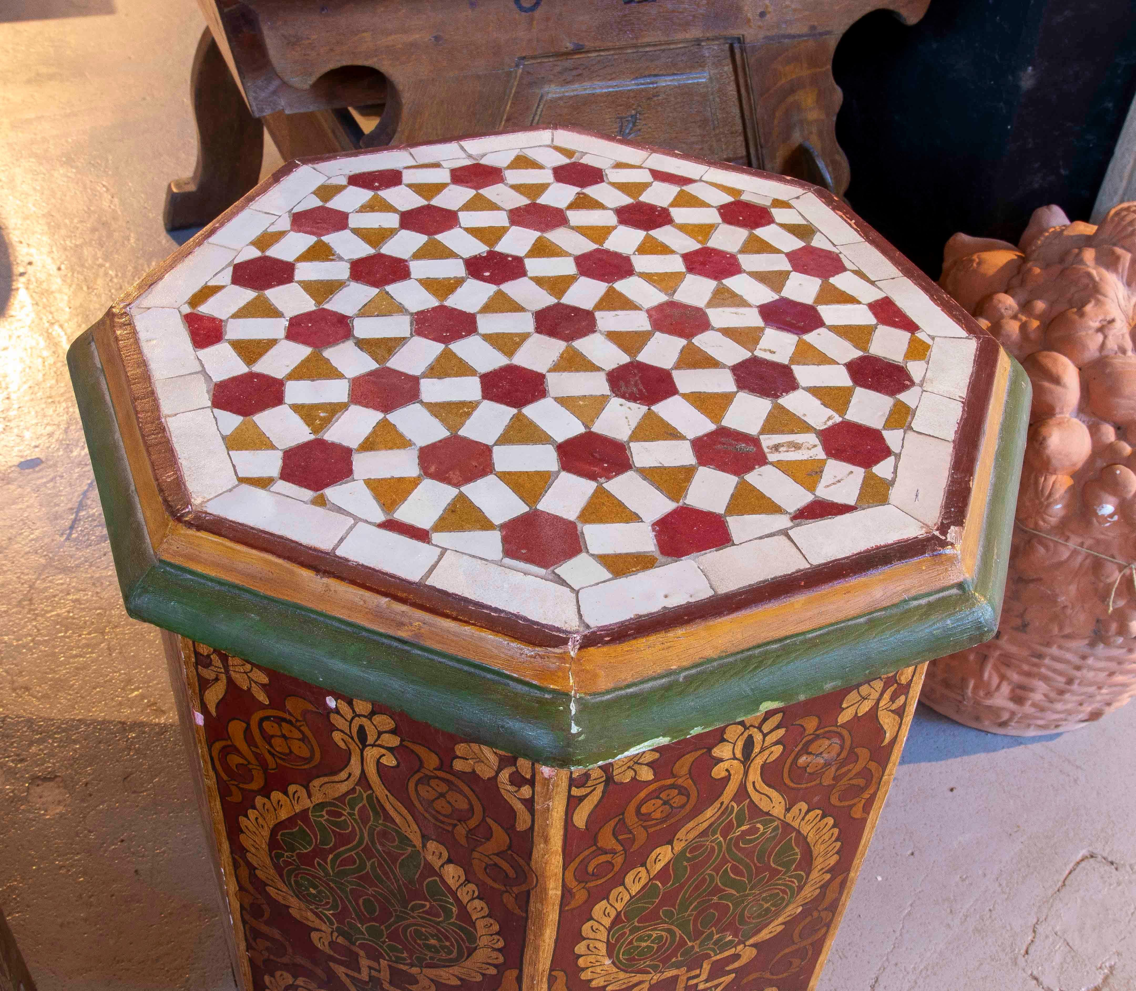 20th Century 1980s Pair of Hand-painted Moroccan Octagonal Tables, Zelige Tile Top For Sale