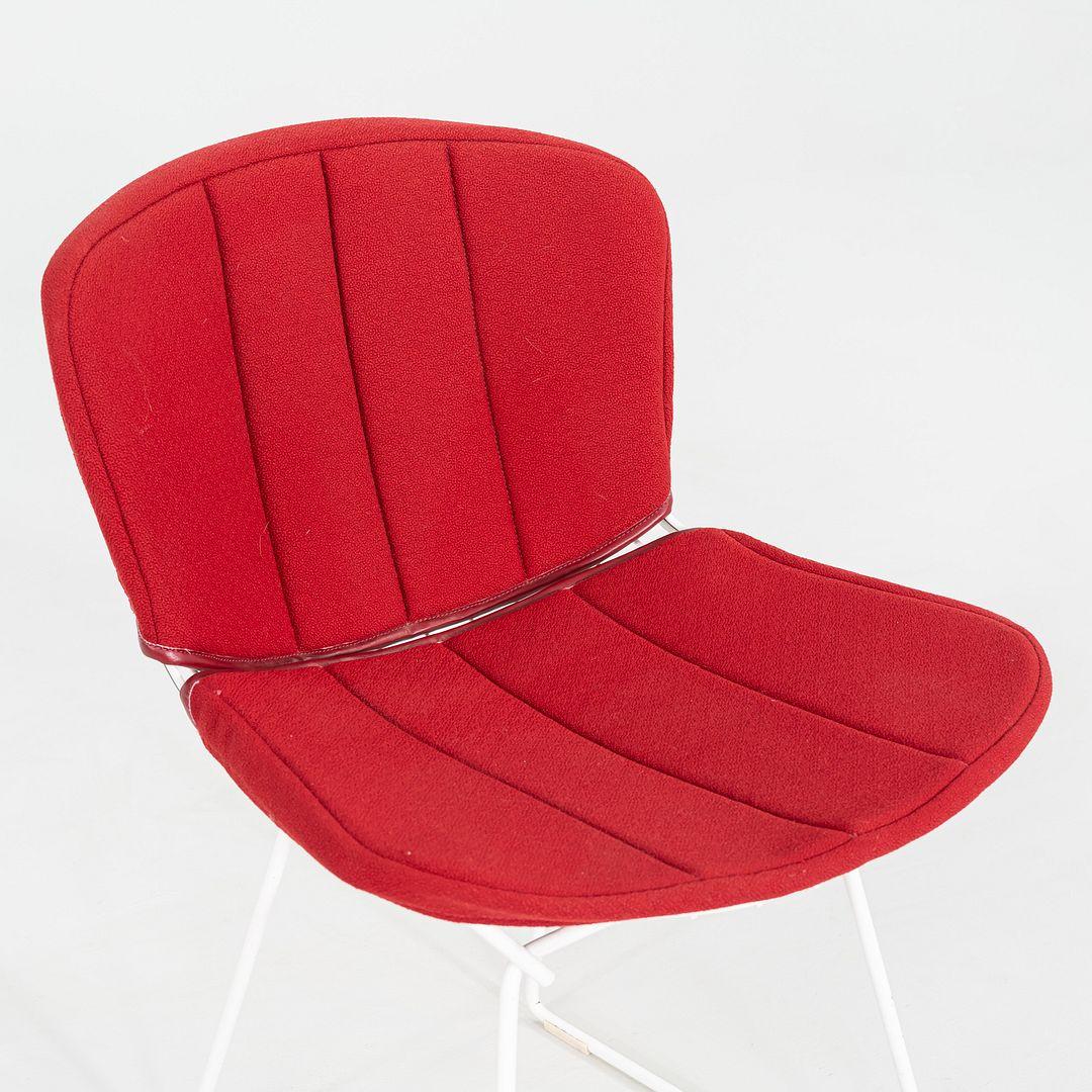 1980 Paire de chaises de salle à manger/côté Harry Bertoia pour Knoll en blanc avec des pads rouges en vente 1