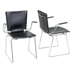 Pareja de sillones de comedor Hiroyuki Toyoda para ICF en cuero negro de los años 80