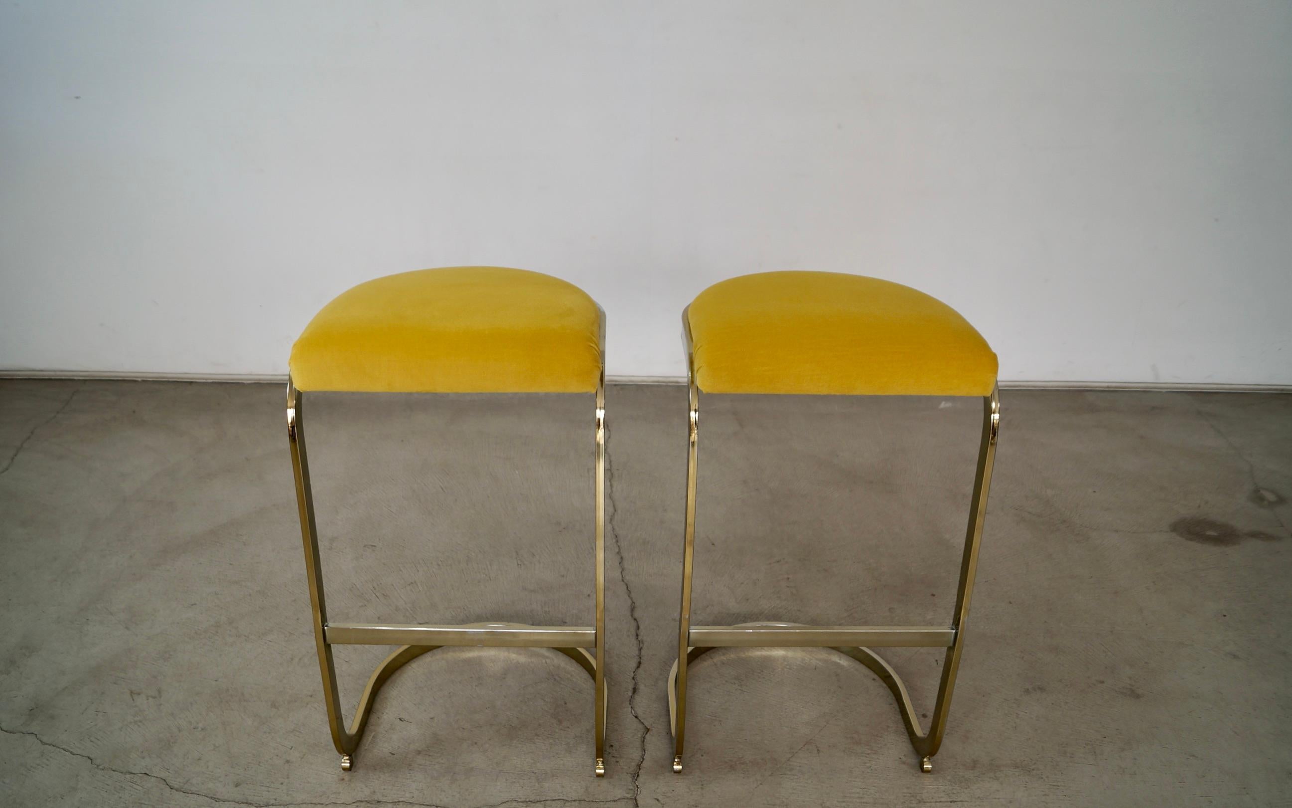 1980's Pair of Hollywood Regency Baughman Style Cantilever Brass Bar Stools For Sale 1
