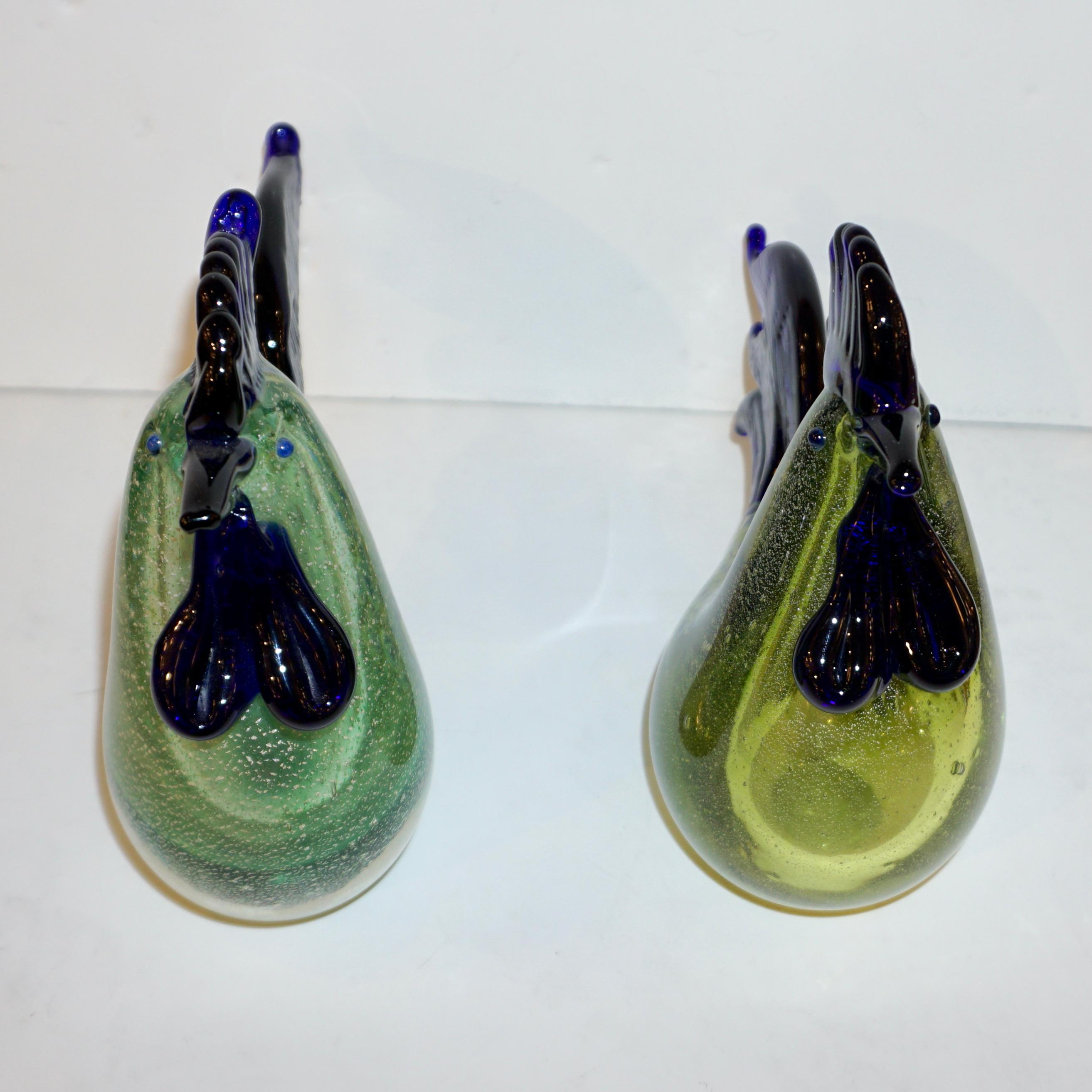 Hand-Crafted 1980s Pair of Italian Vintage Silver Navy Blue Green Murano Glass Hen Sculpture For Sale