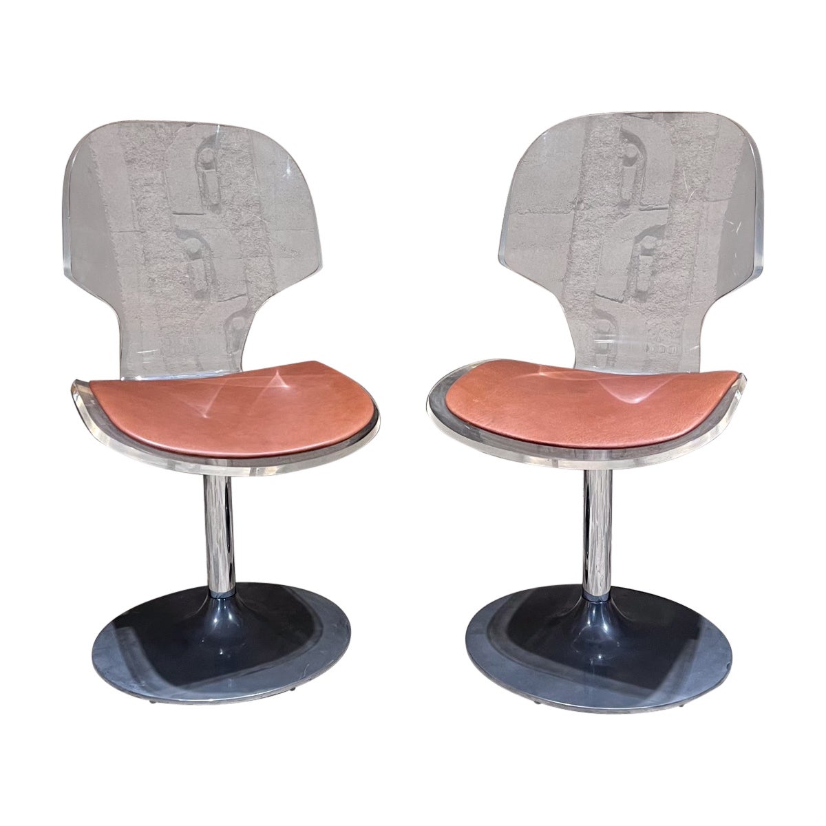 1980er Jahre Paar drehbare Esstischstühle aus Lucite und Chrom im Angebot