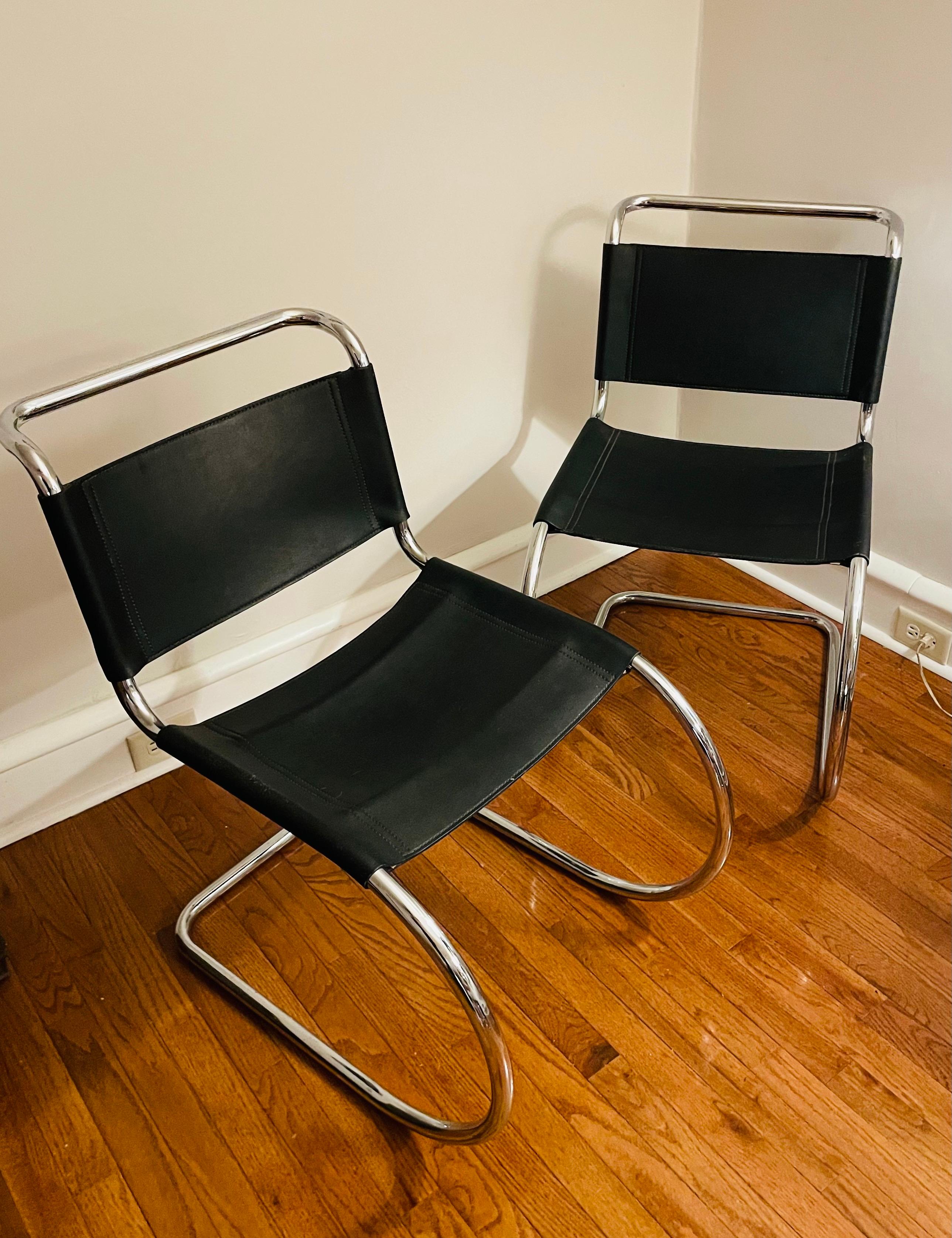 Bauhaus 1980s Pair of Ludwig Mies Van Der Rohe MR10 Leather Dining Side Chairs  For Sale