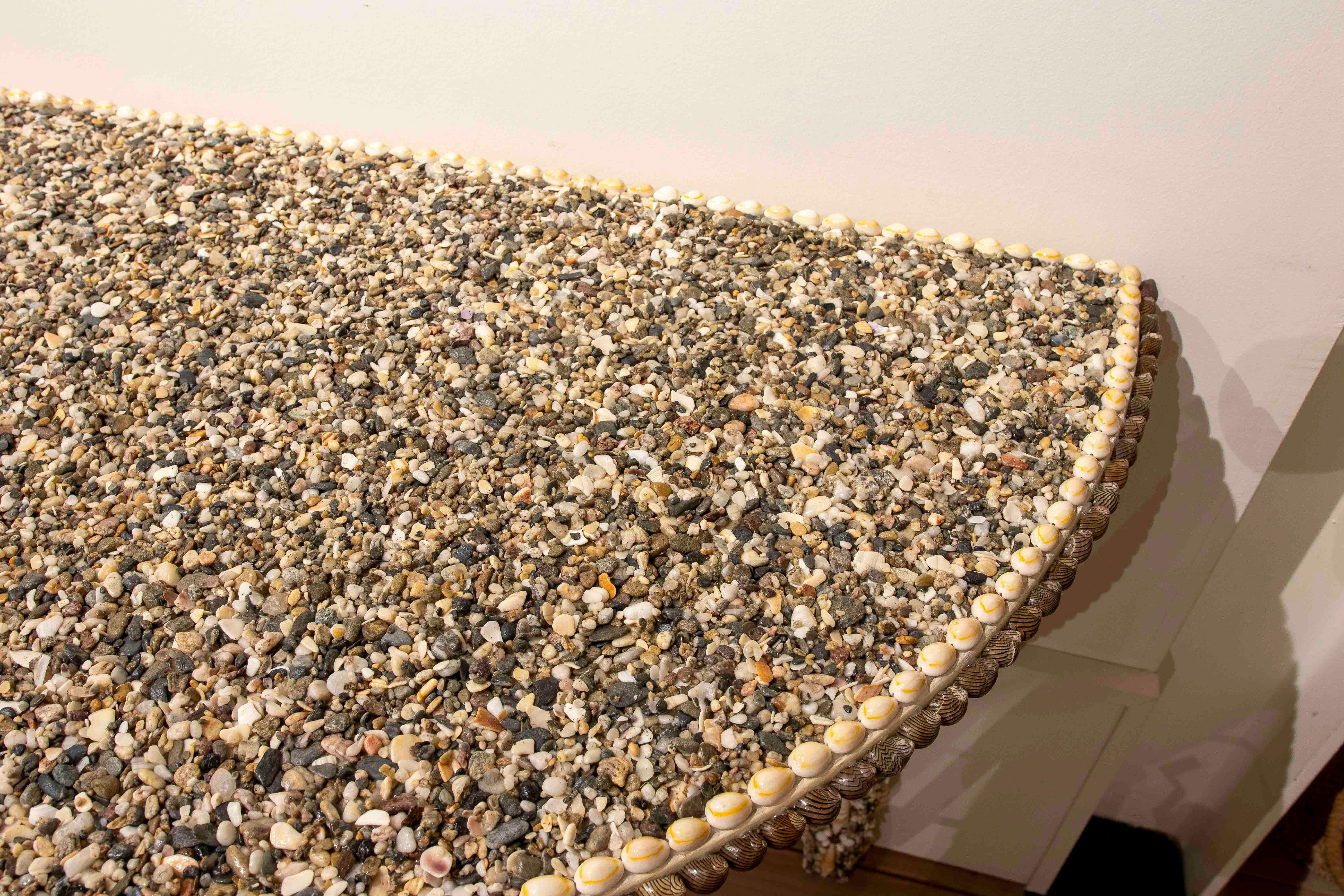 1980s Pair of Marine Consoles Decorated with Shells In Good Condition For Sale In Marbella, ES