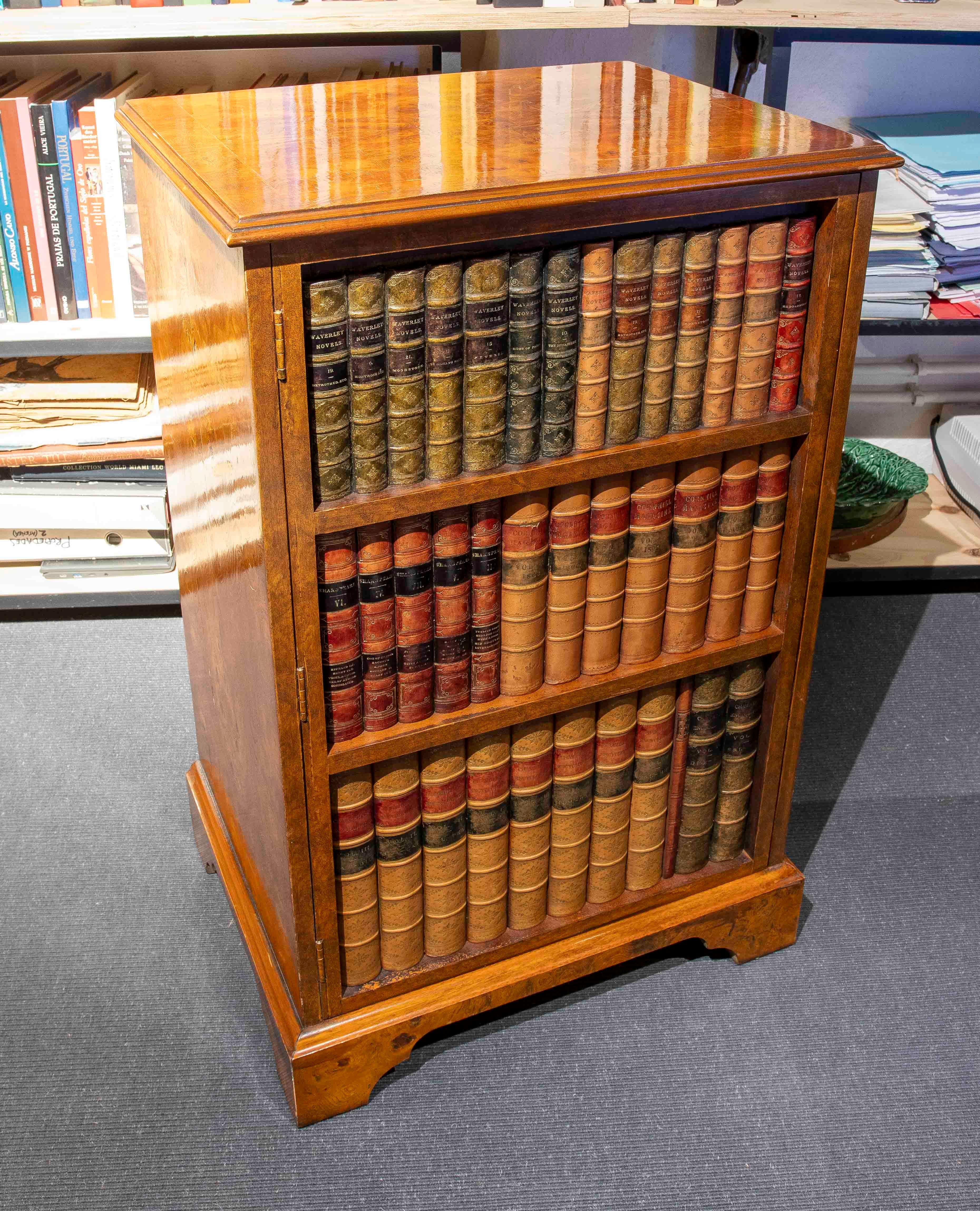 Coppia di mobili Secretaire degli anni '80 con mensole e libreria di design in vendita 14
