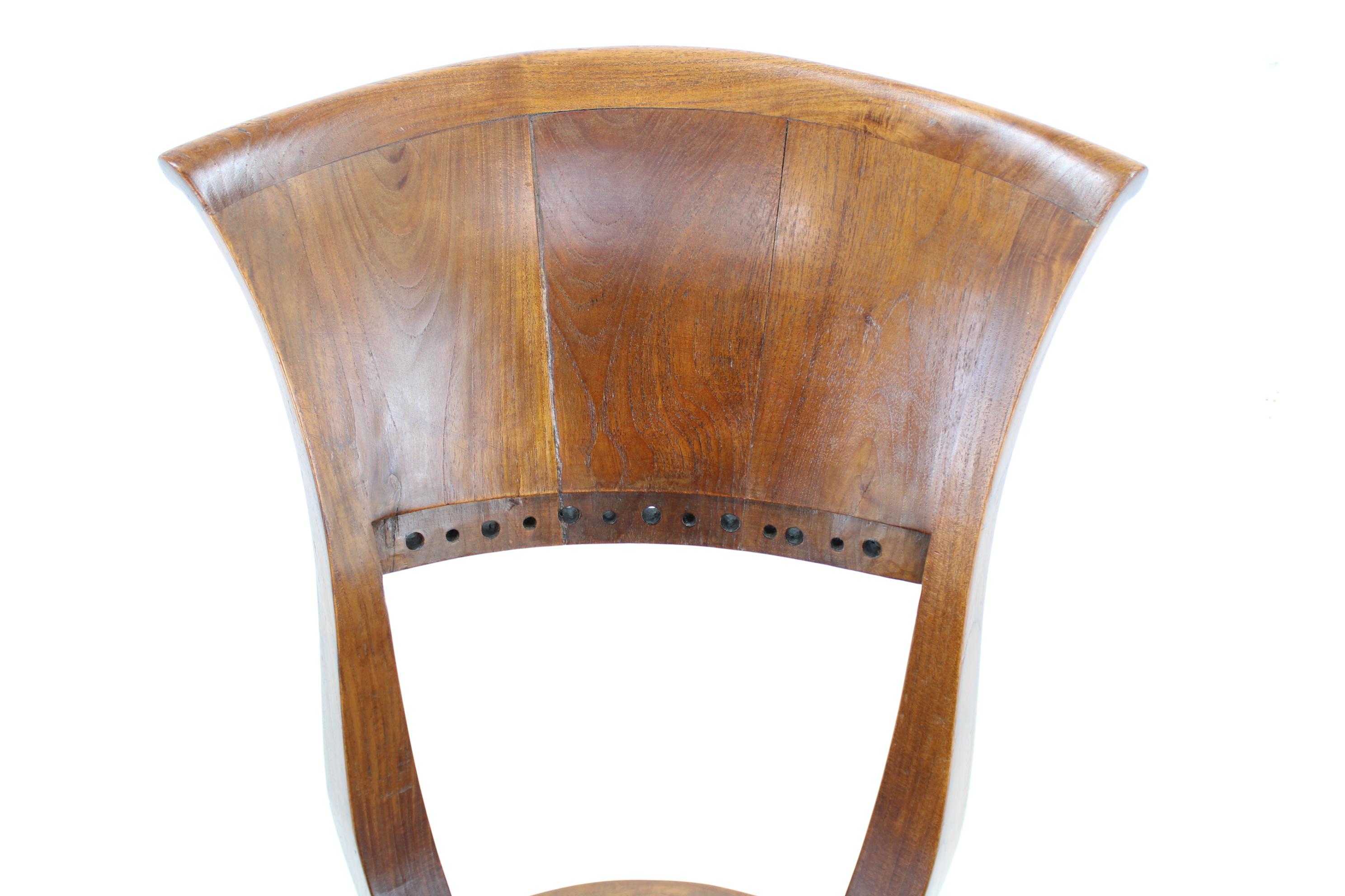  1980s Pair of Solid Teak Chairs, India  For Sale 5